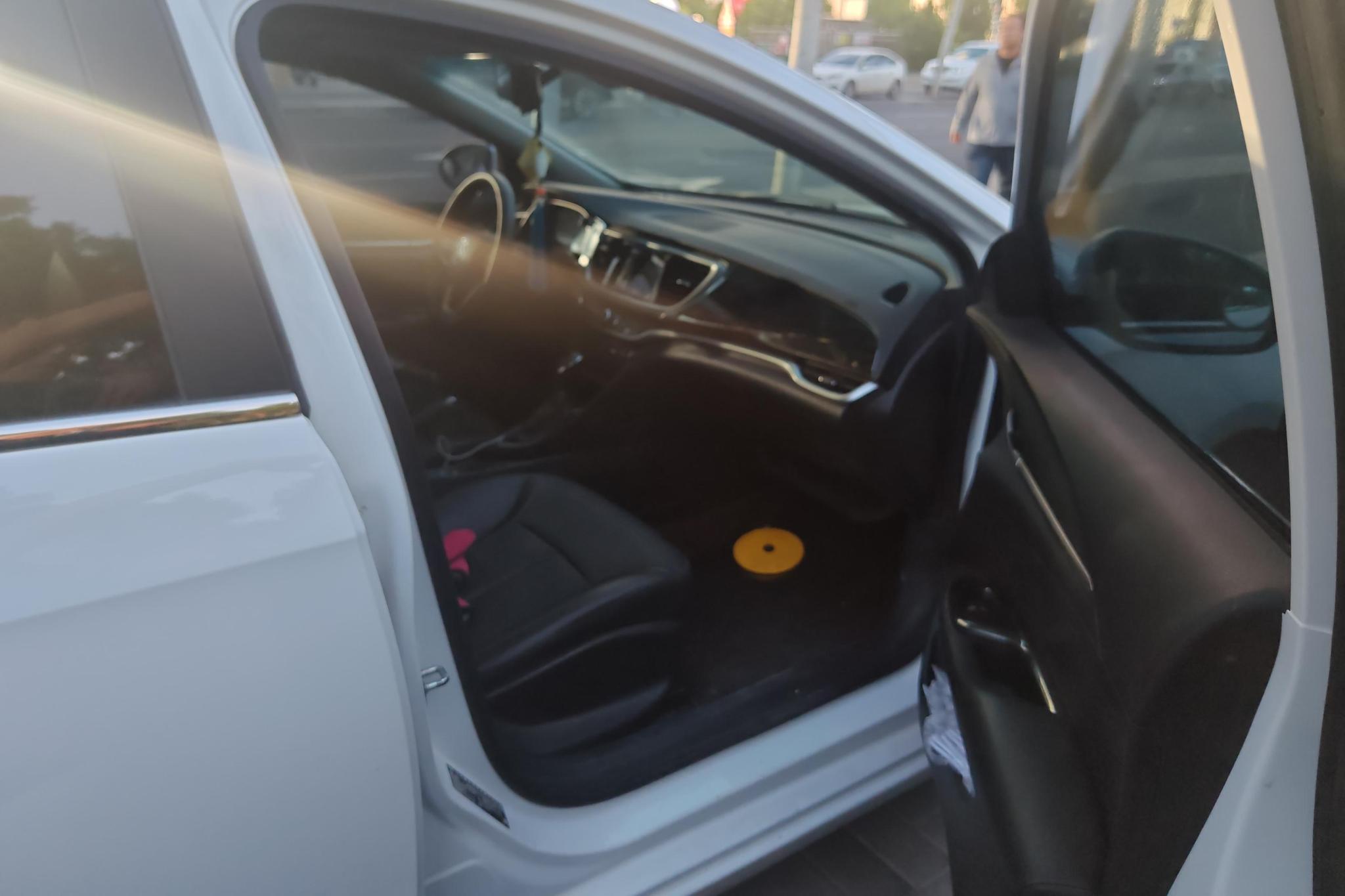 Buick Excelle 2019 18T AT Elite VI