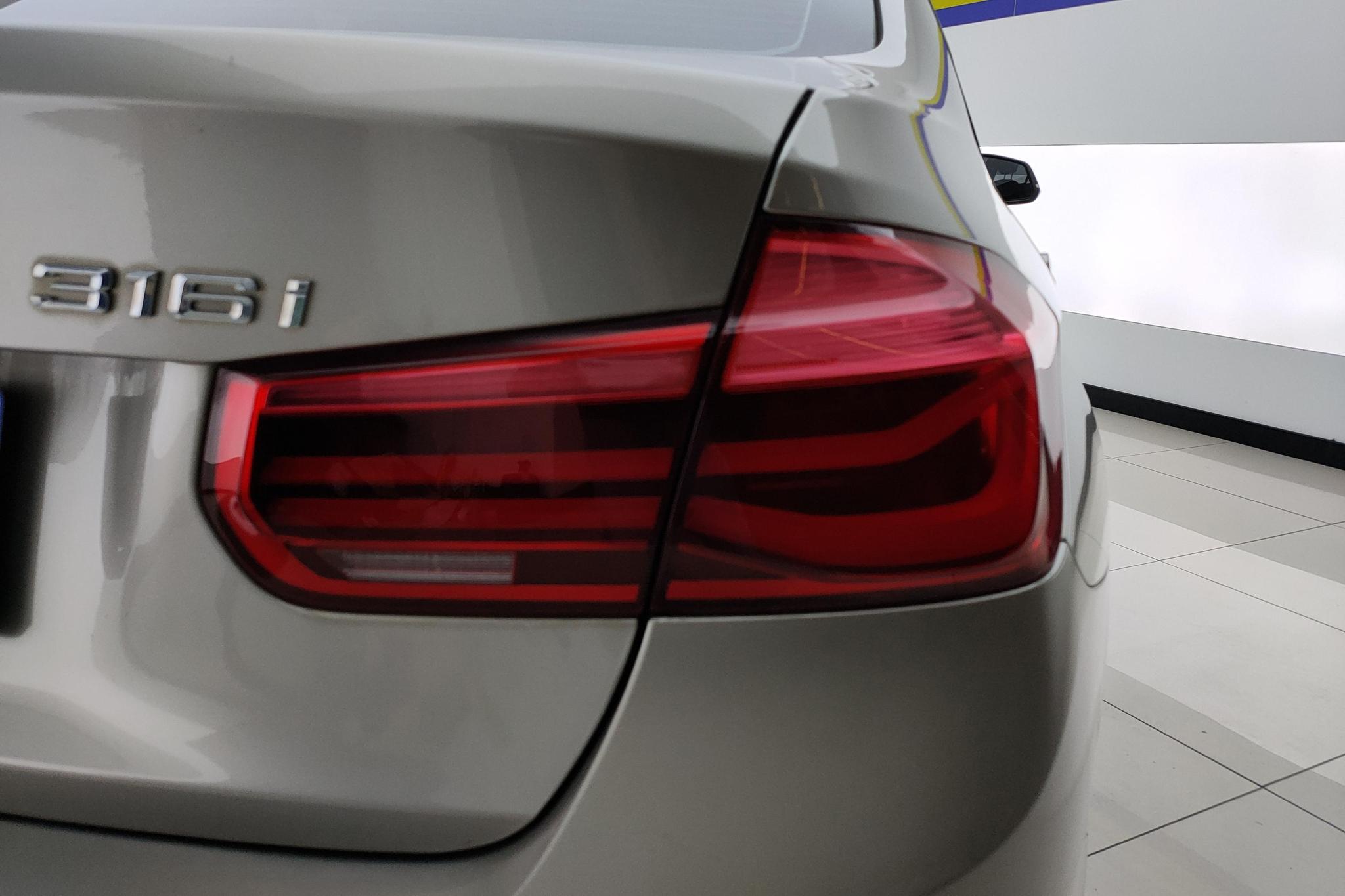 BMW 3 Series 3 2016 316i Fashion