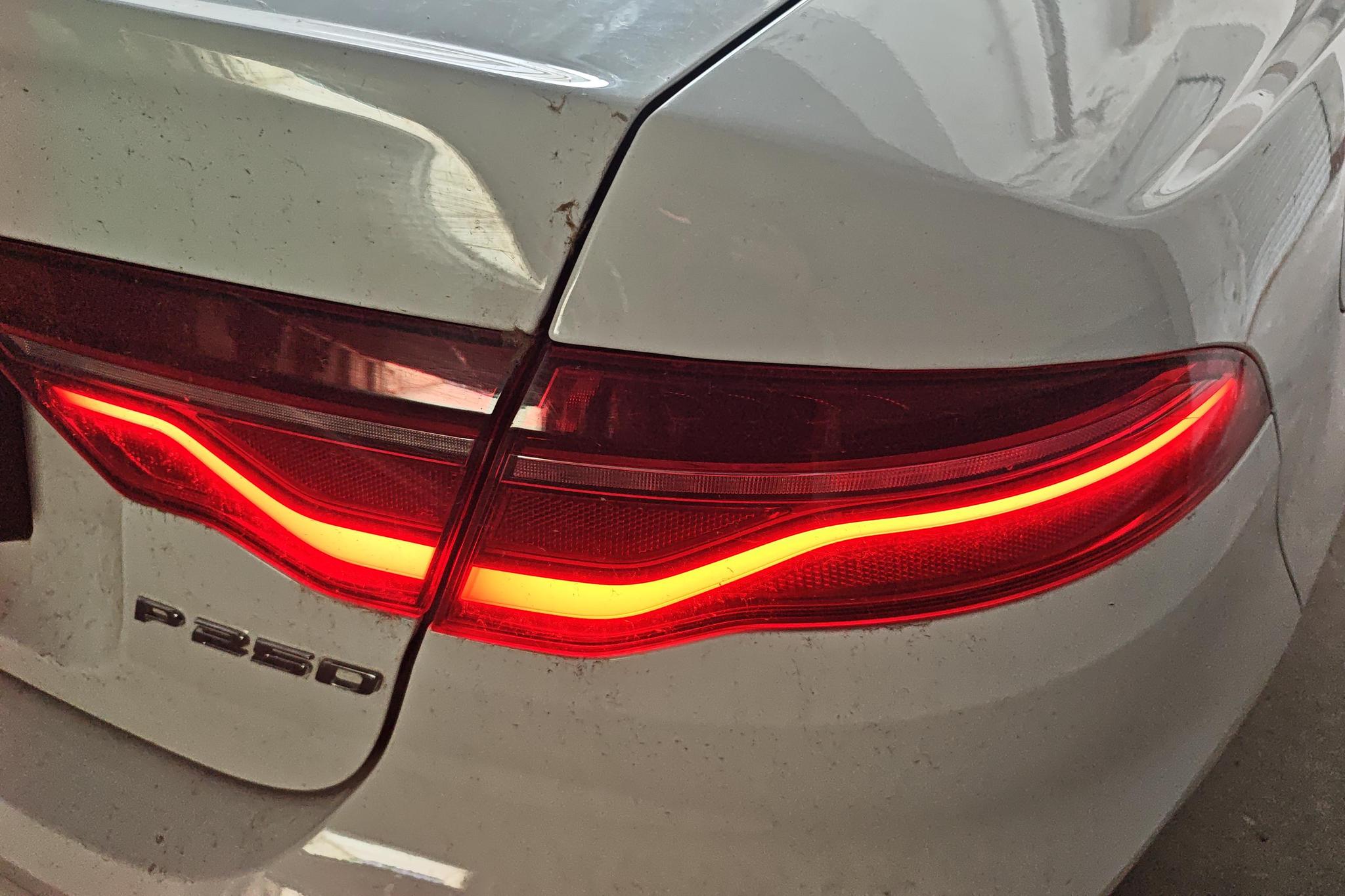 Jaguar XEL 2021 2.0T 250PS R-DYNAMIC S Sport