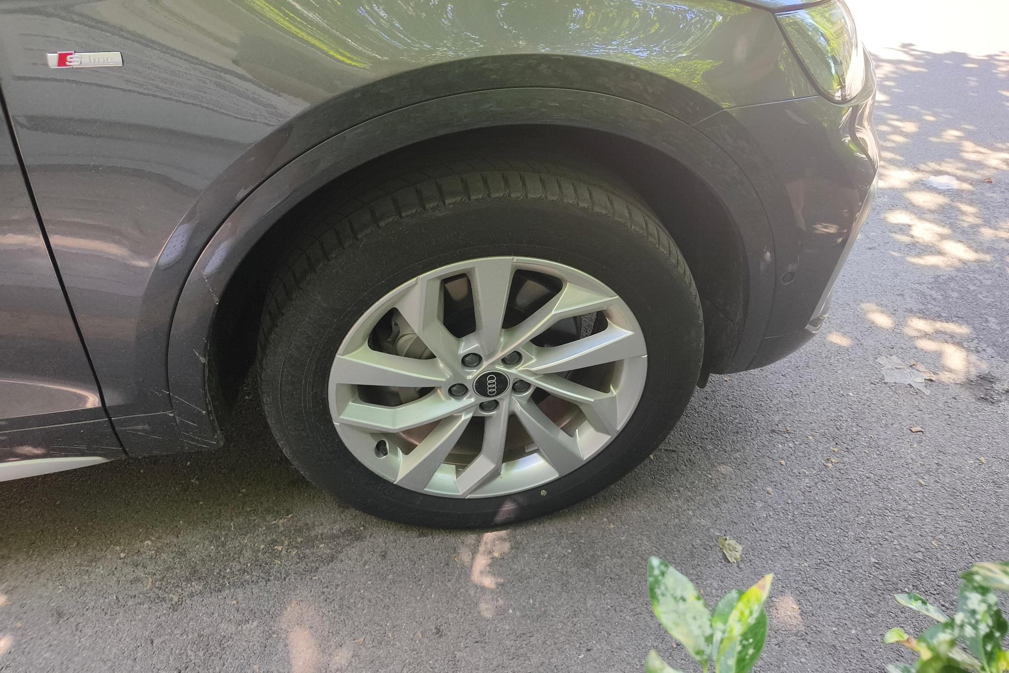 Audi Q5L id 4437614 из Китая 12