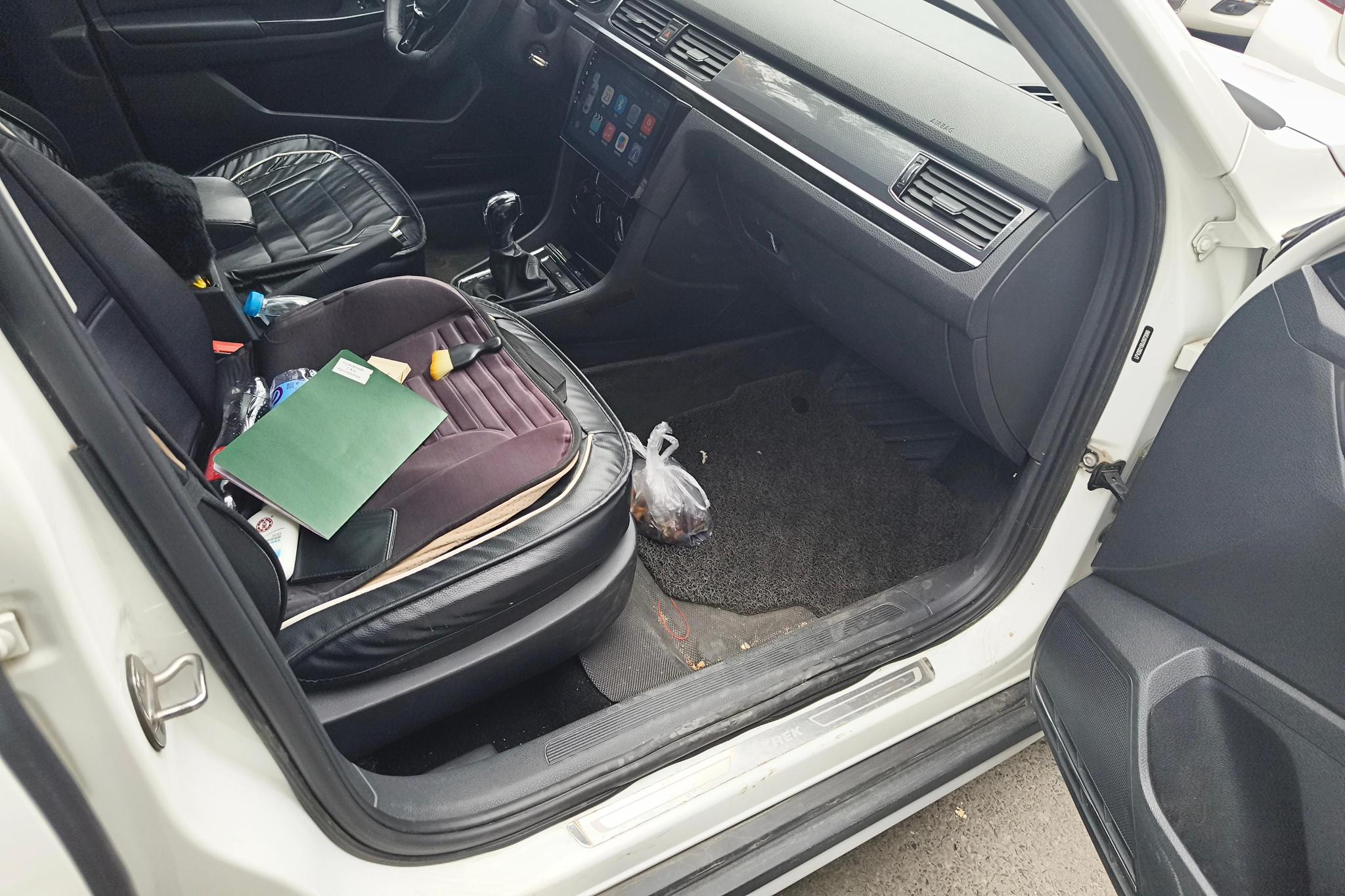 Volkswagen C-Trek 2018 230TSI DSG Comfort