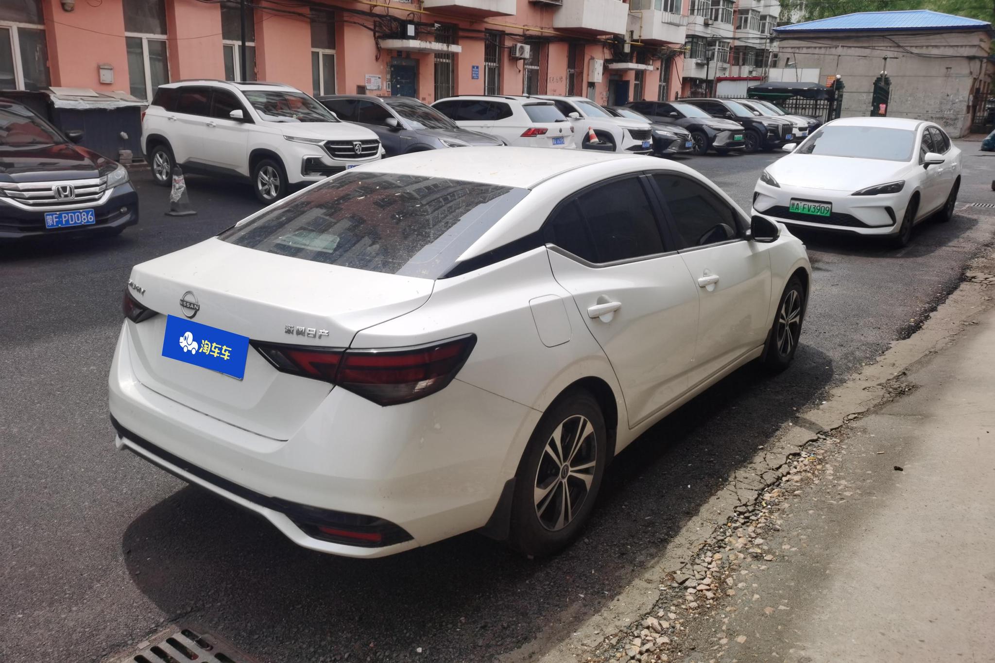 Nissan Xuan Yi 2023 Белый из Китая