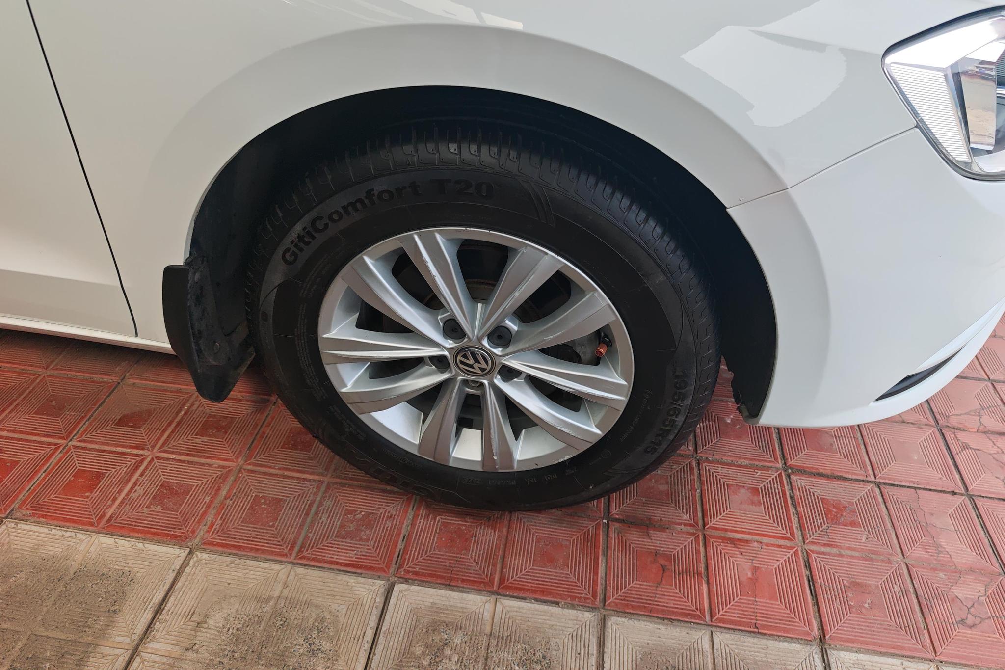 Volkswagen Bora 2017 1.6L MT Fashion