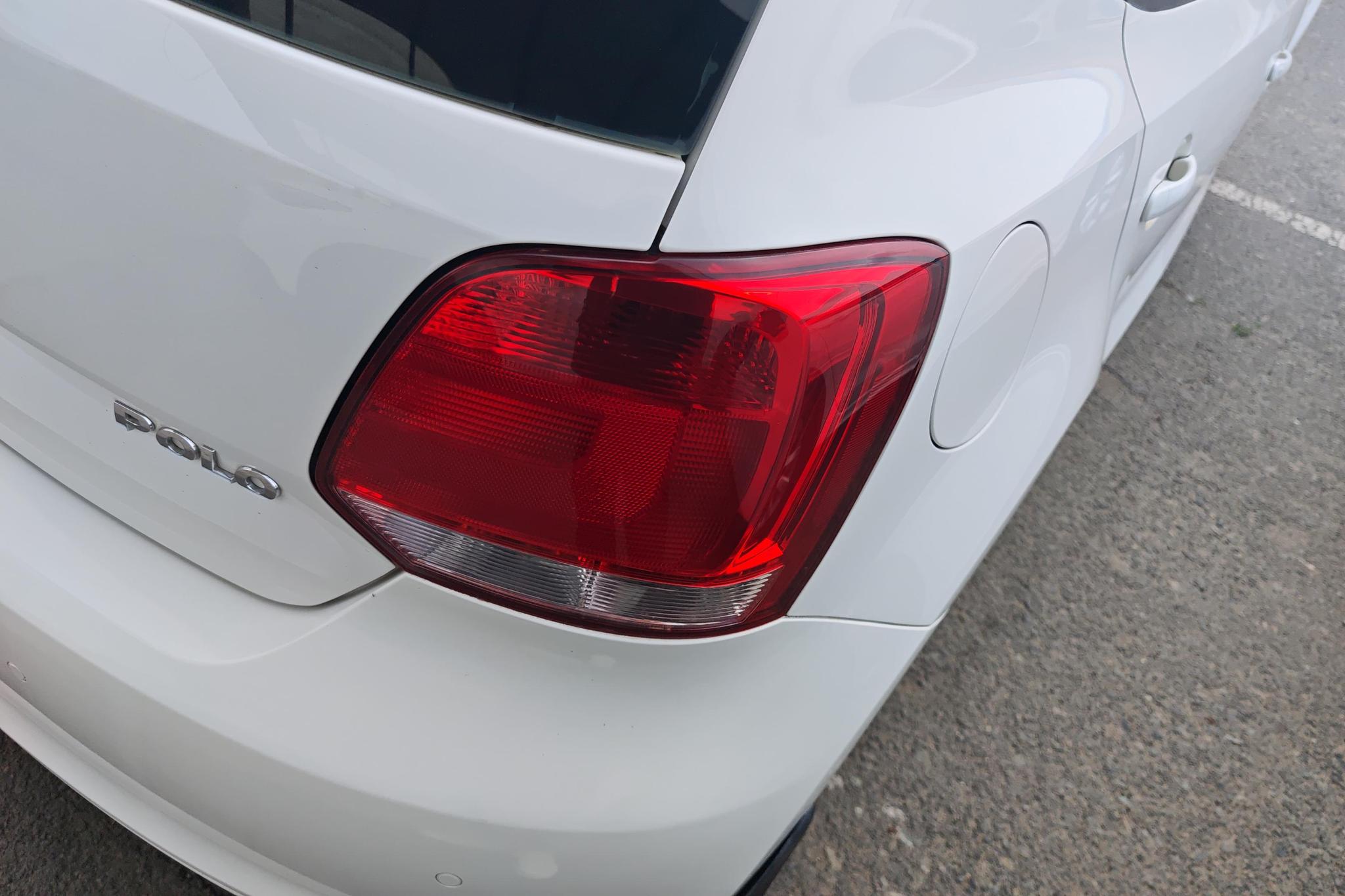 Volkswagen Polo 2011 1.4L AT