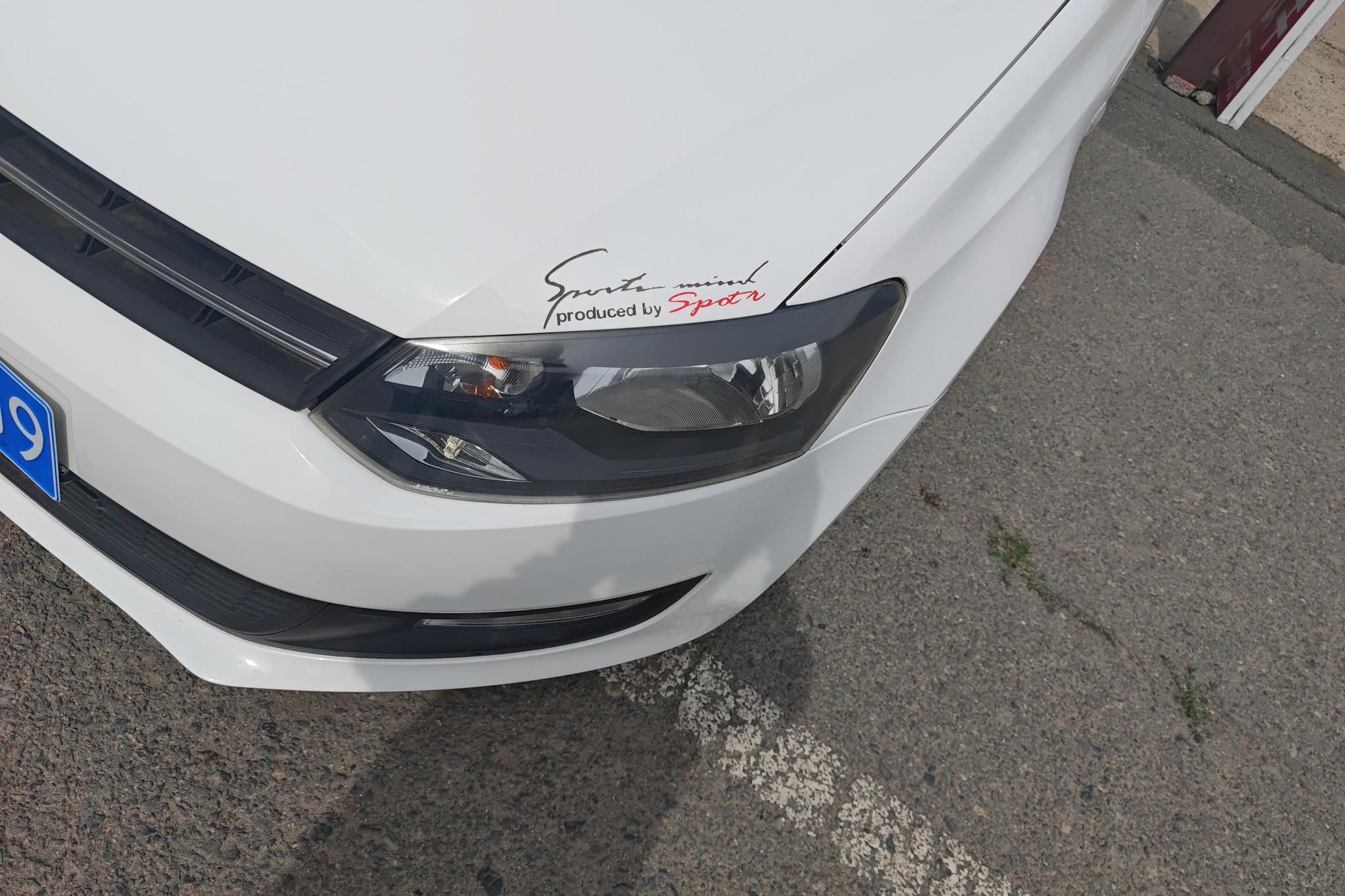 Volkswagen Polo 2011 1.4L AT