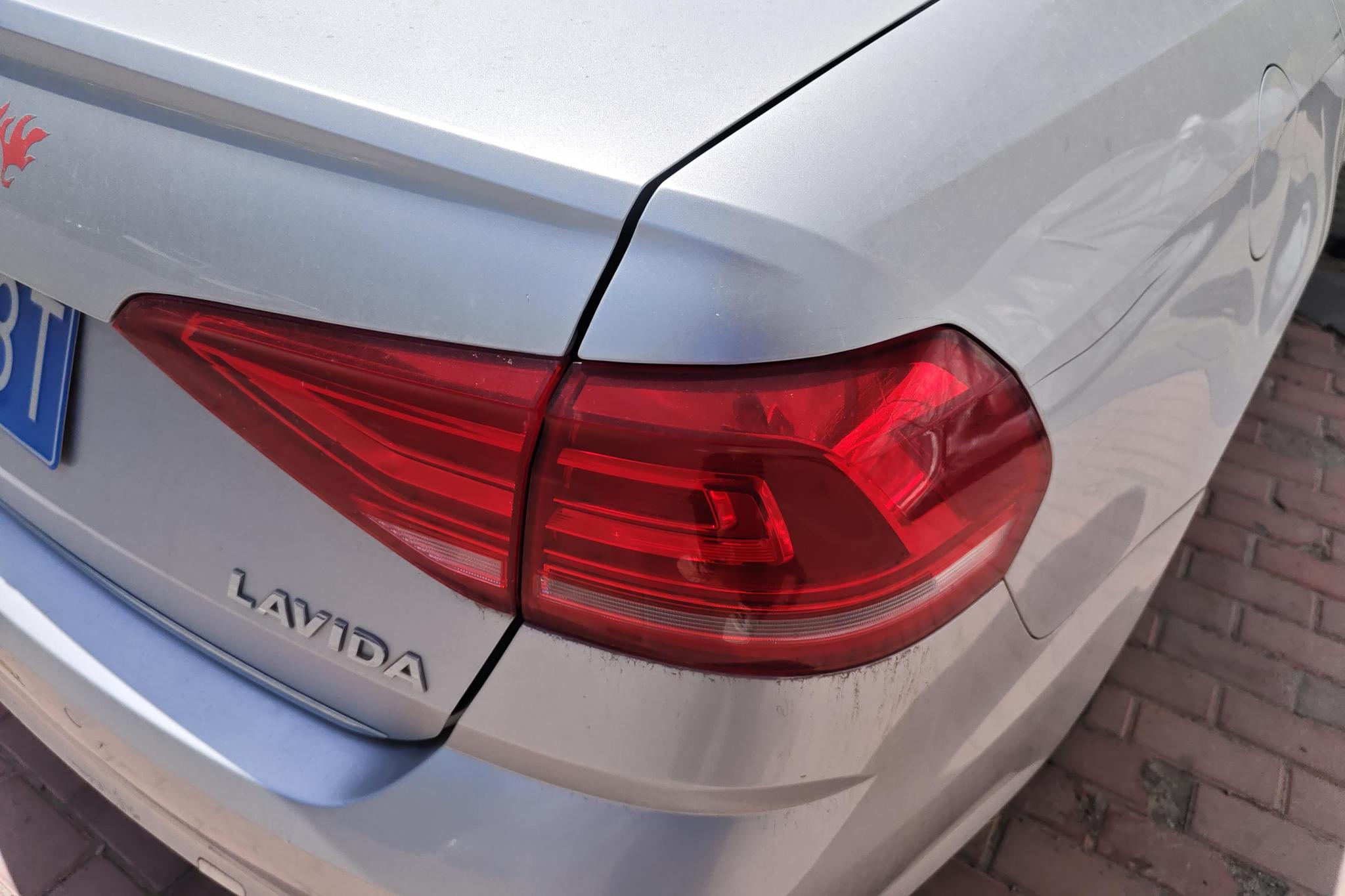Volkswagen Lavida 2015 1.6L AT Comfort
