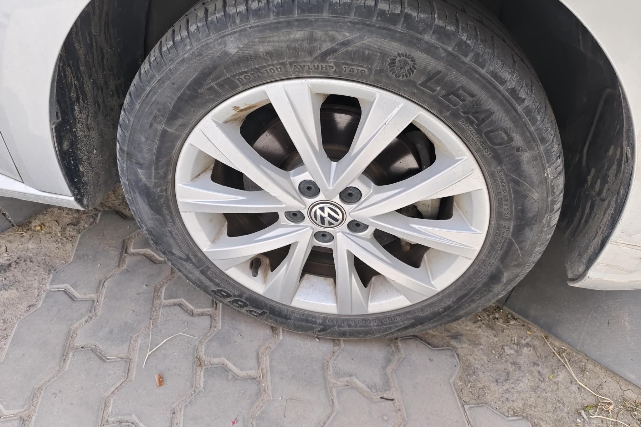 Volkswagen Lavida 2015 1.6L AT Comfort