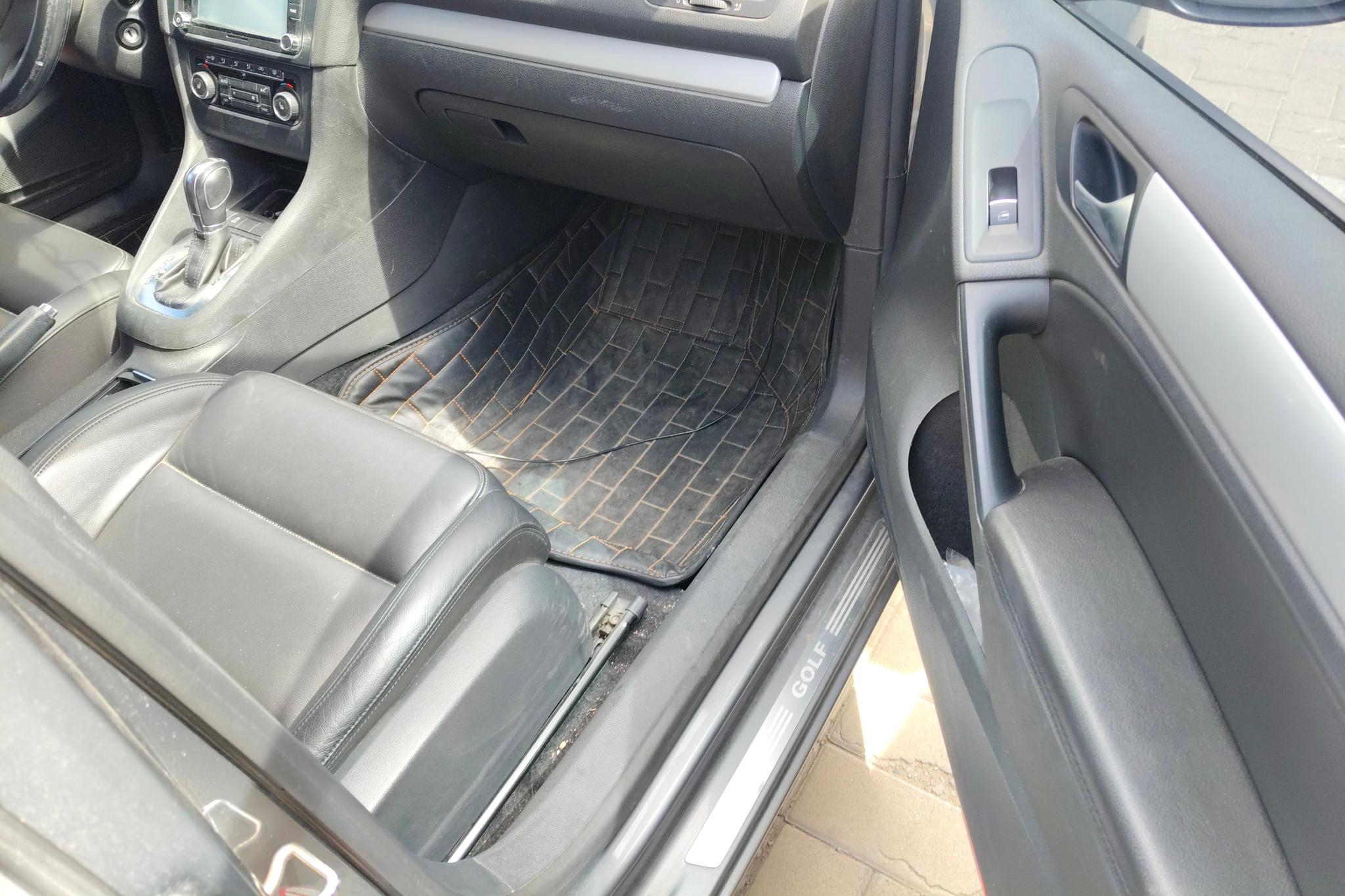 Volkswagen Golf 2012 1.4TSI AT Luxury