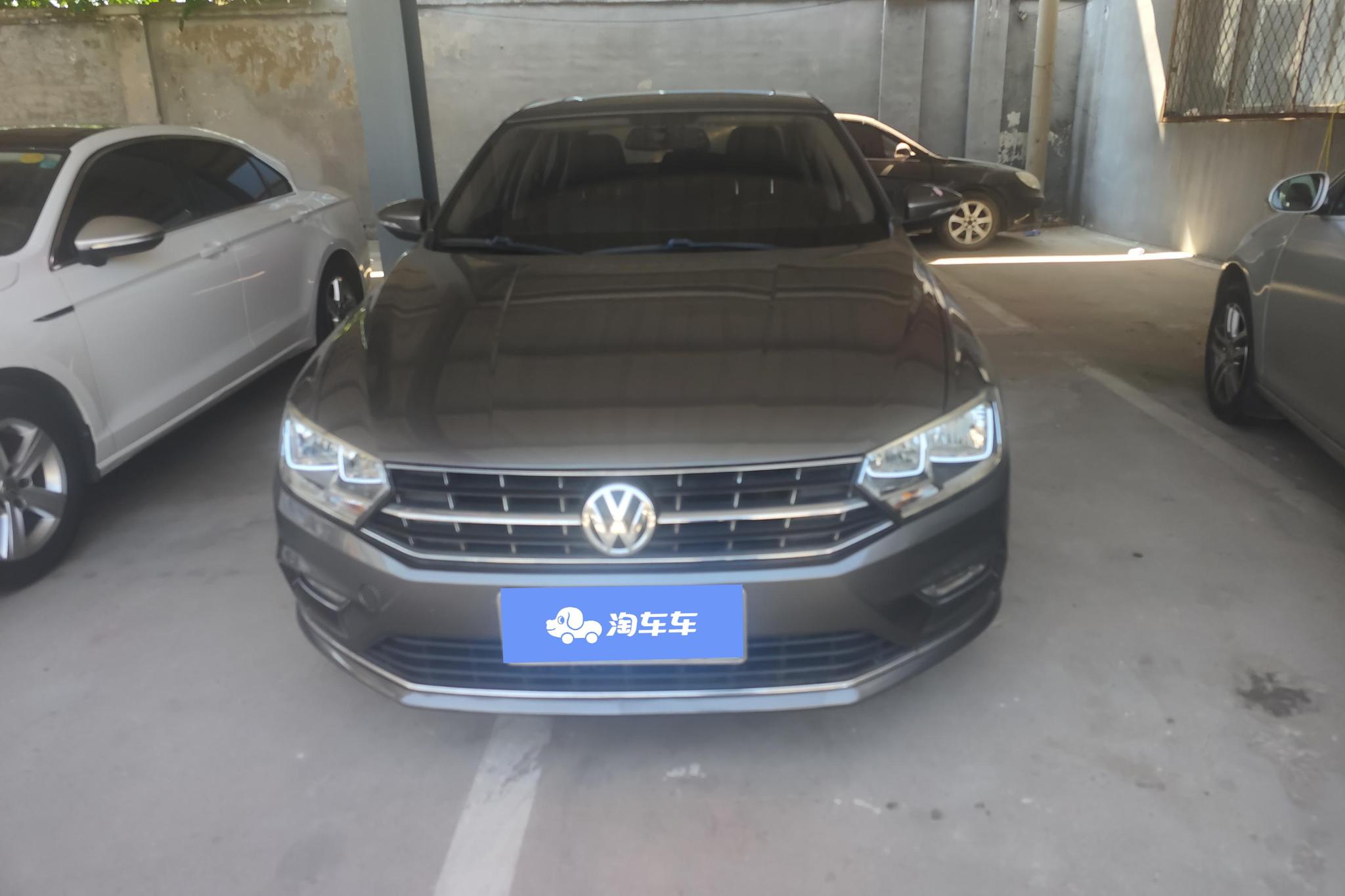 Volkswagen Bora 2016 1.6L MT Comfort
