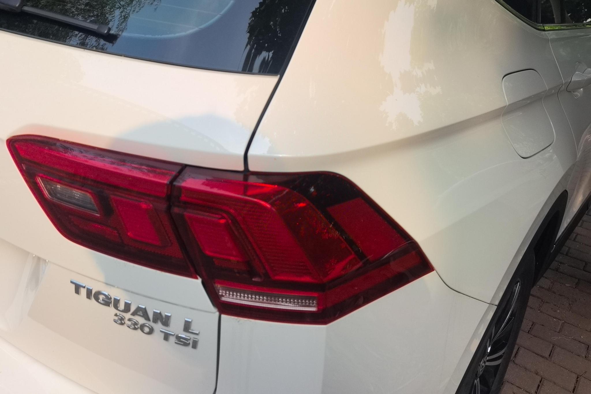 Volkswagen Tiguan L L 2020 330TSI AT Comfort V