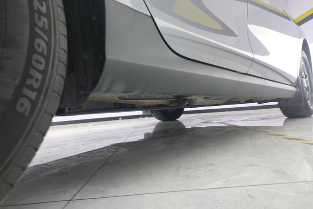 BYD QIN PLUS Hybrid 2025 — фото 8