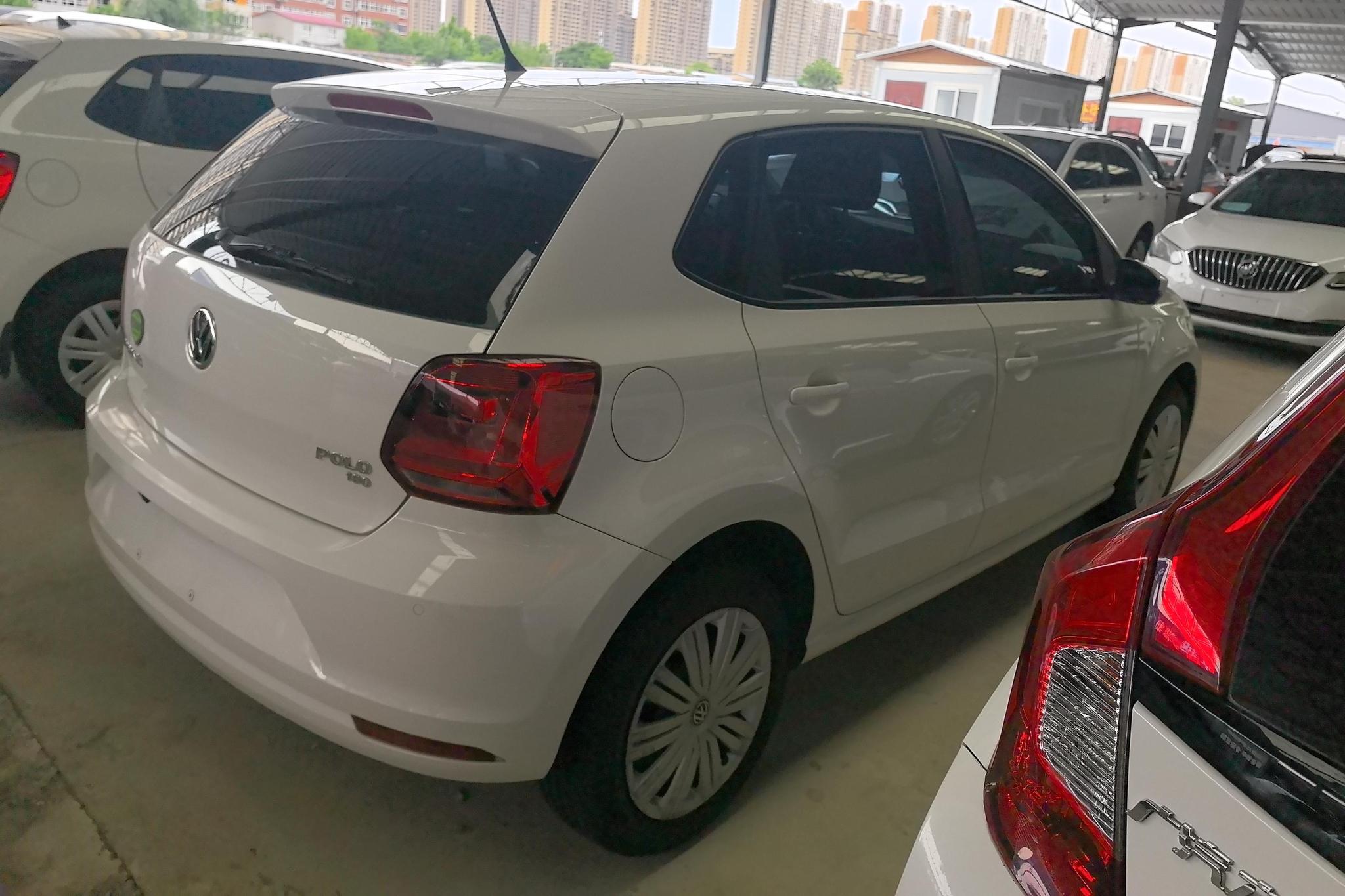Volkswagen Polo 2016 1.6L AT Comfort