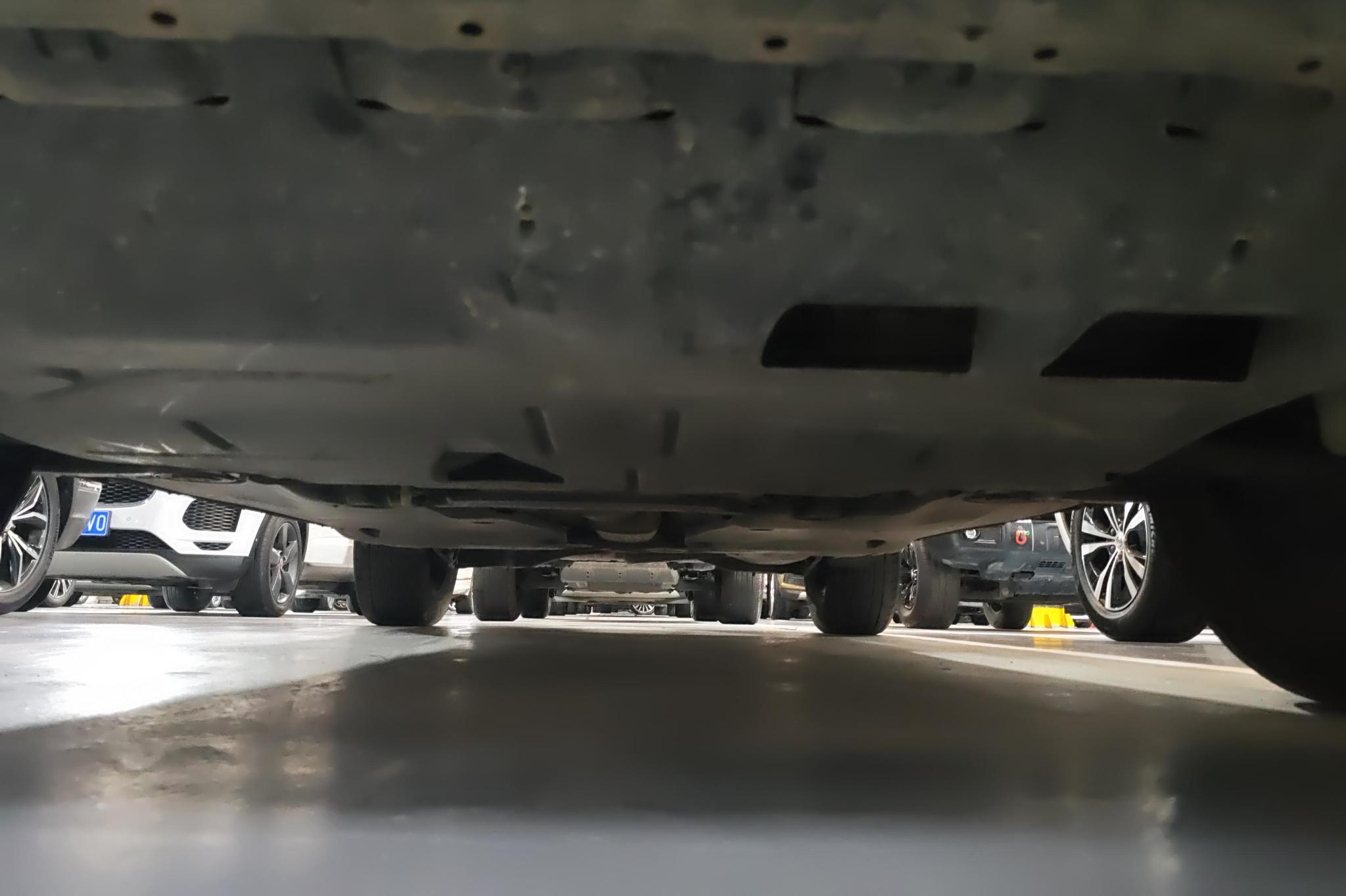 Volkswagen Tayron 2021 330TSI 3