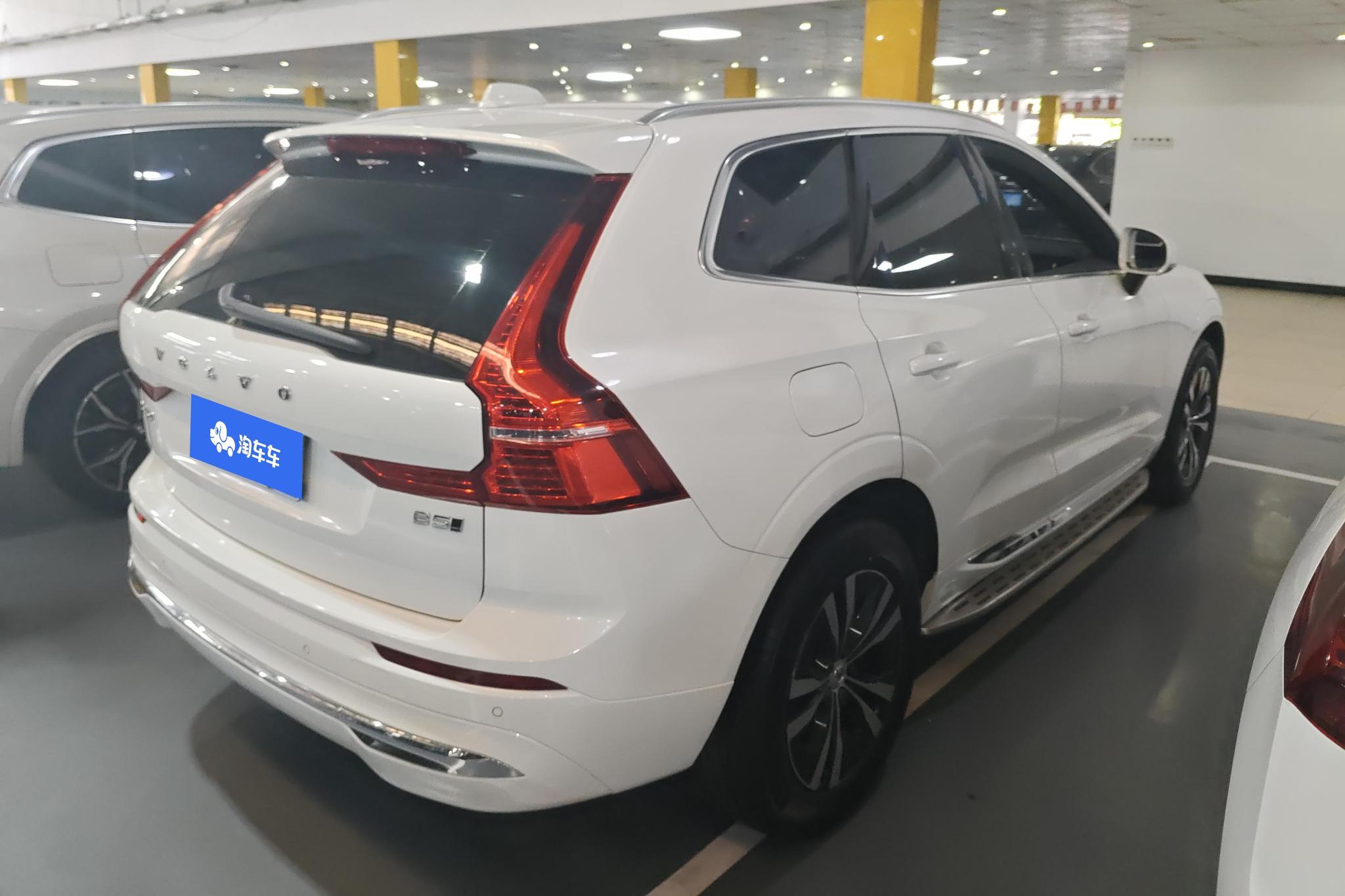 Volvo XC60 2022 B5 Luxury
