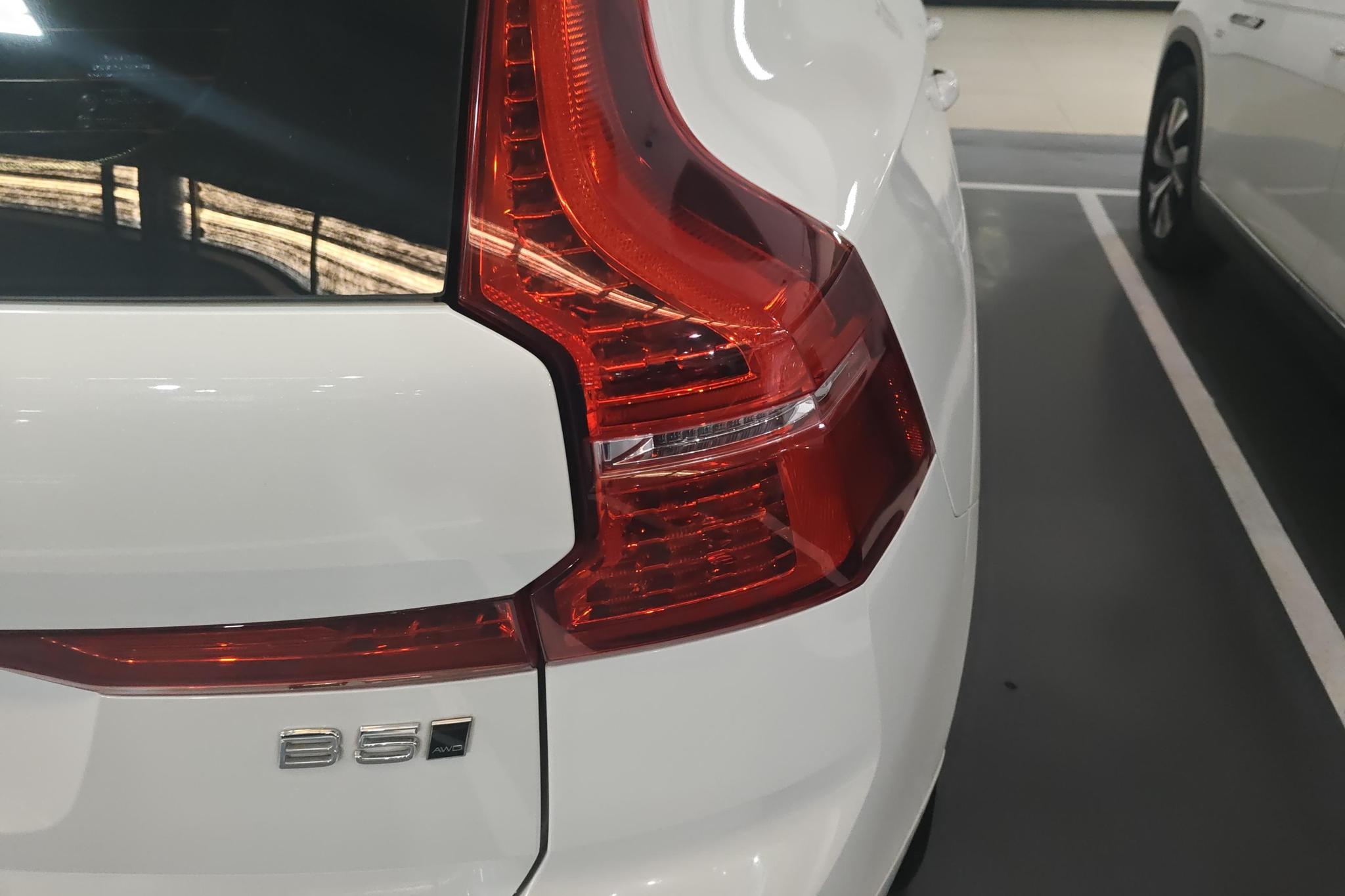 Volvo XC60 2022 B5 Luxury