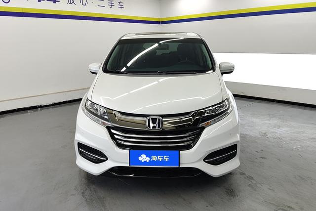 Honda Odyssey 2018 — фото 2