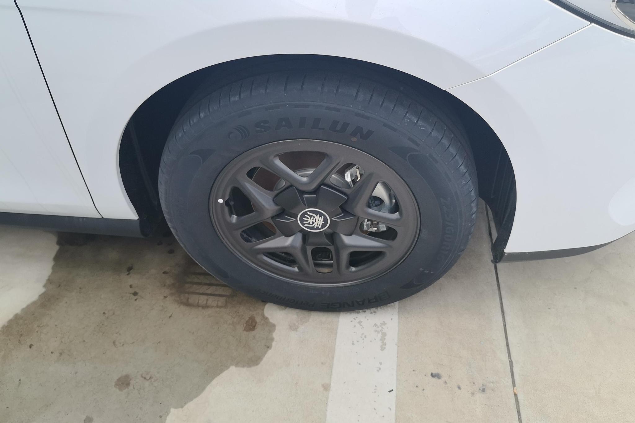 BYD Qin Plus DM-i PLUS DM 2025 Smart Drive DM-i 128KM