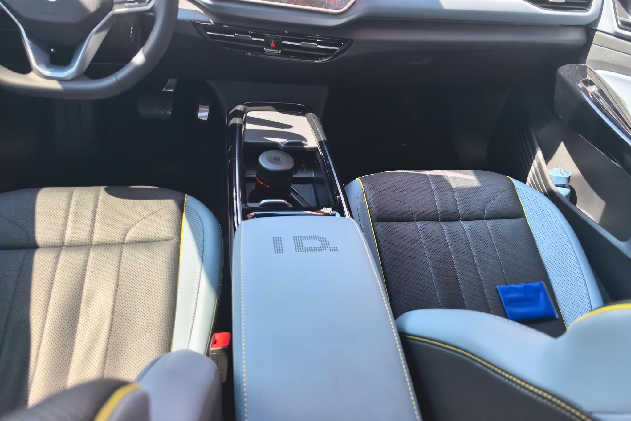 Volkswagen ID.4 X 2024 Темно-серый из Китая, фото 6