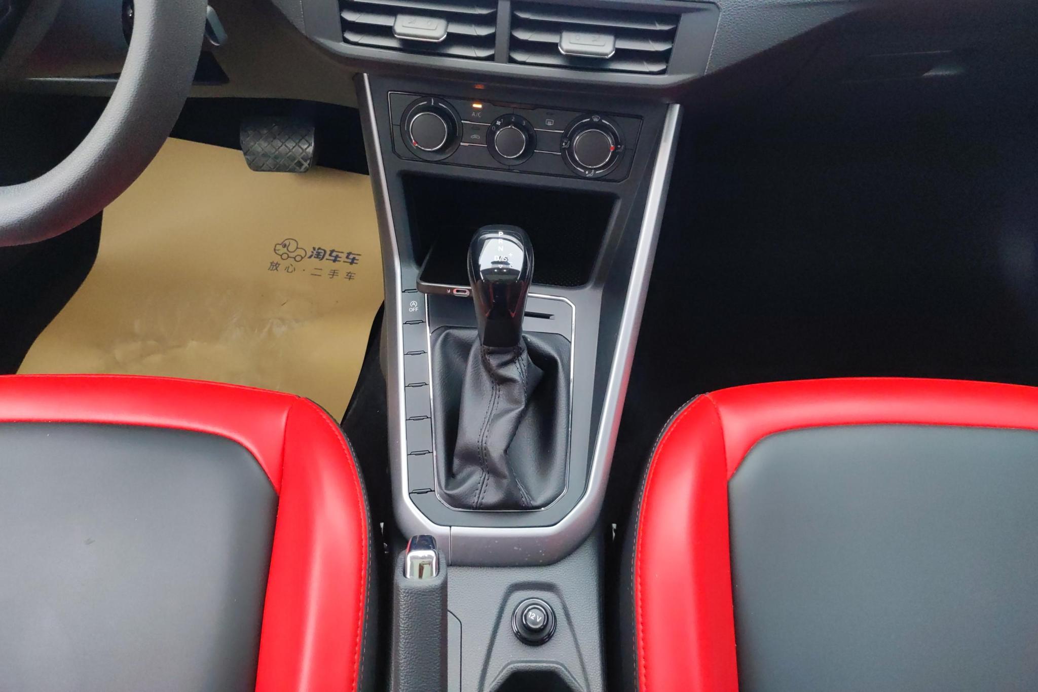 Volkswagen Polo 2019 Белый из Китая, фото 2