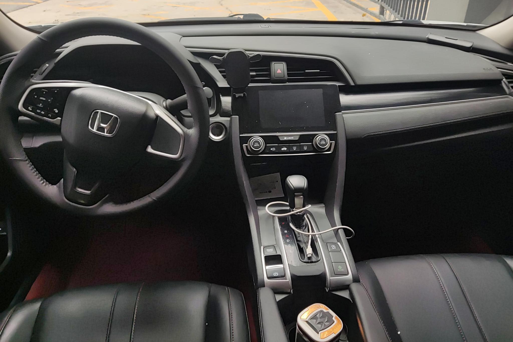 Honda Civic 2019 Белый из Китая, фото 4