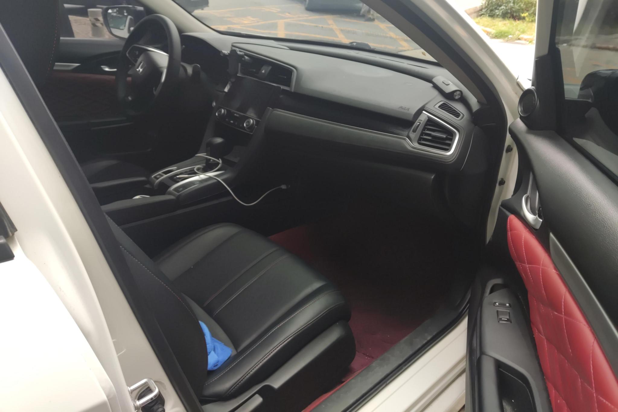 Honda Civic id 4437575 из Китая 11