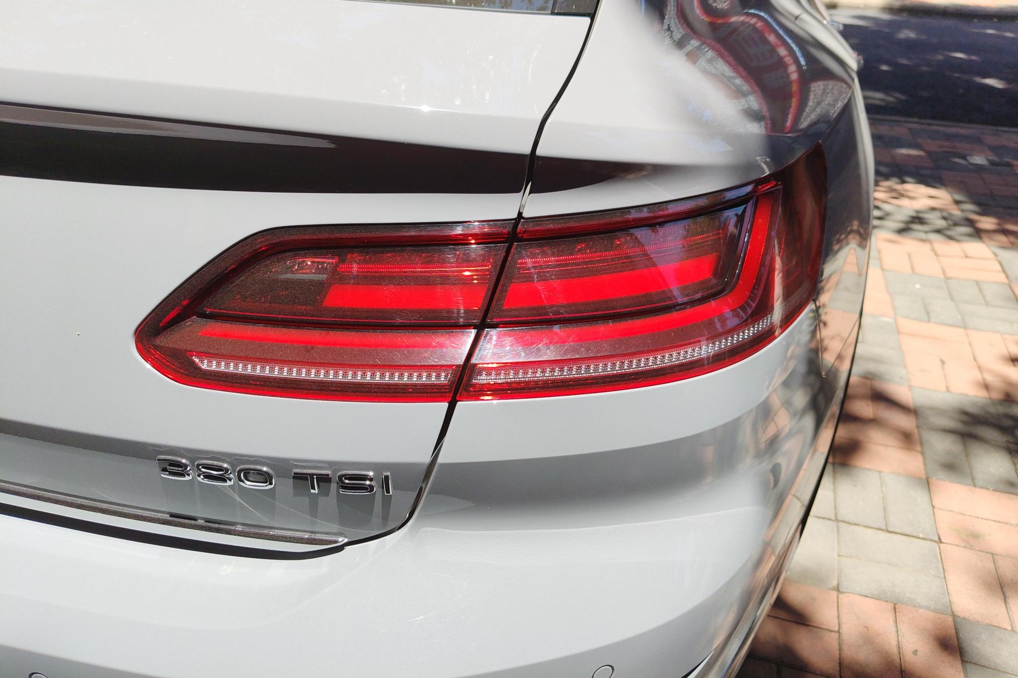 Volkswagen CC 2022 Темно-серый из Китая, фото 4