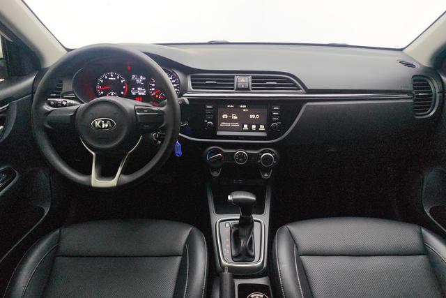 KIA K2 2017 — фото 12