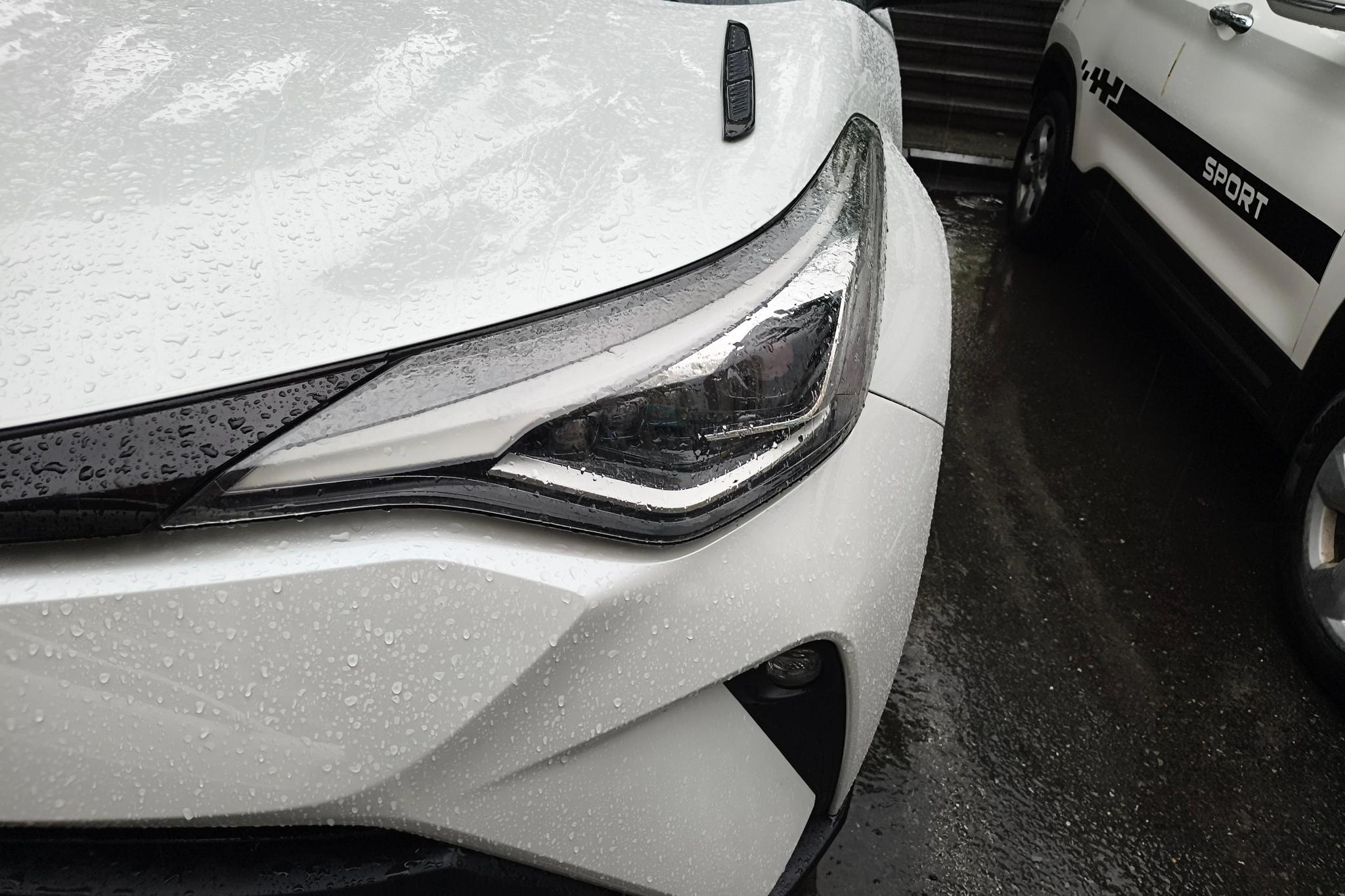 Toyota C-HR id 4451482 из Китая 7