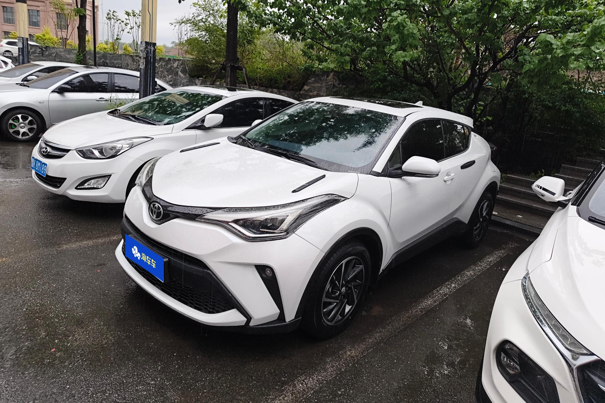 Toyota C-HR id 4451482 из Китая 10