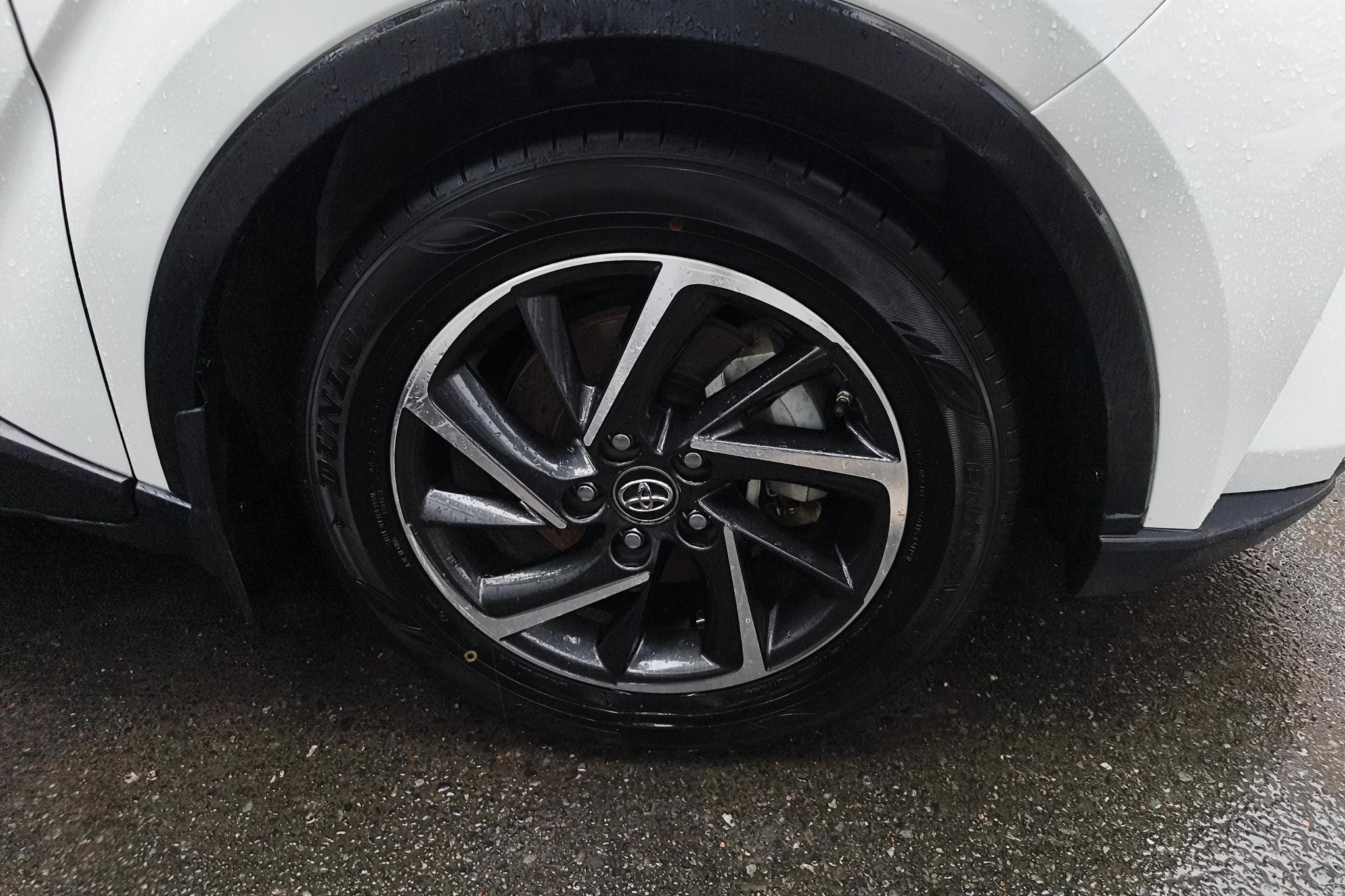 Toyota C-HR id 4451482 из Китая 11