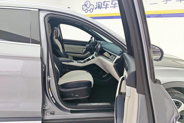 BYD SONG PLUS EV 2021 — фото 15