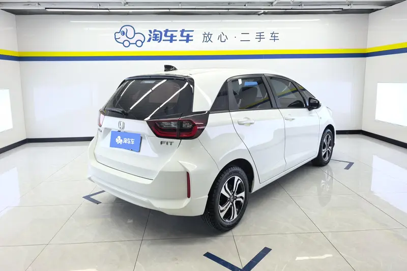 Honda Fit — фото 3