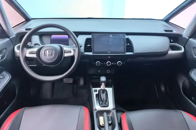 Honda Fit — фото 7