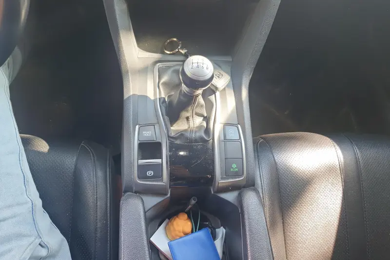 Honda Civic — фото 10