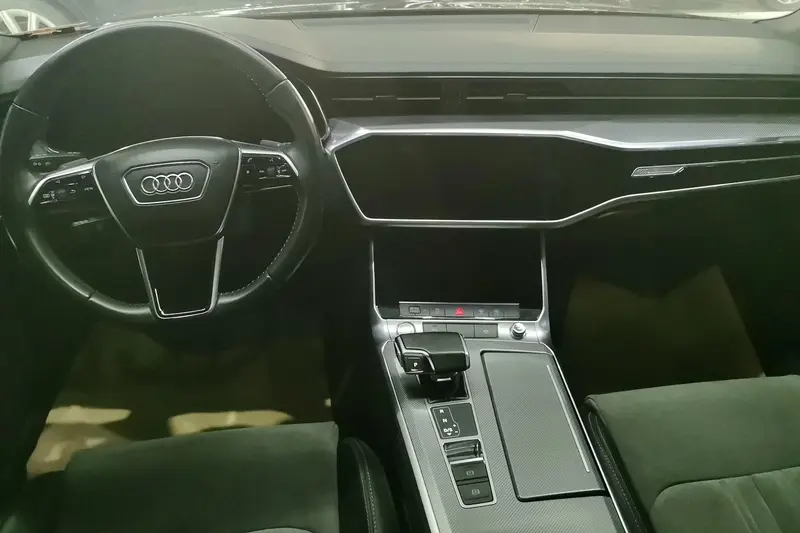 Audi A6L — фото 9