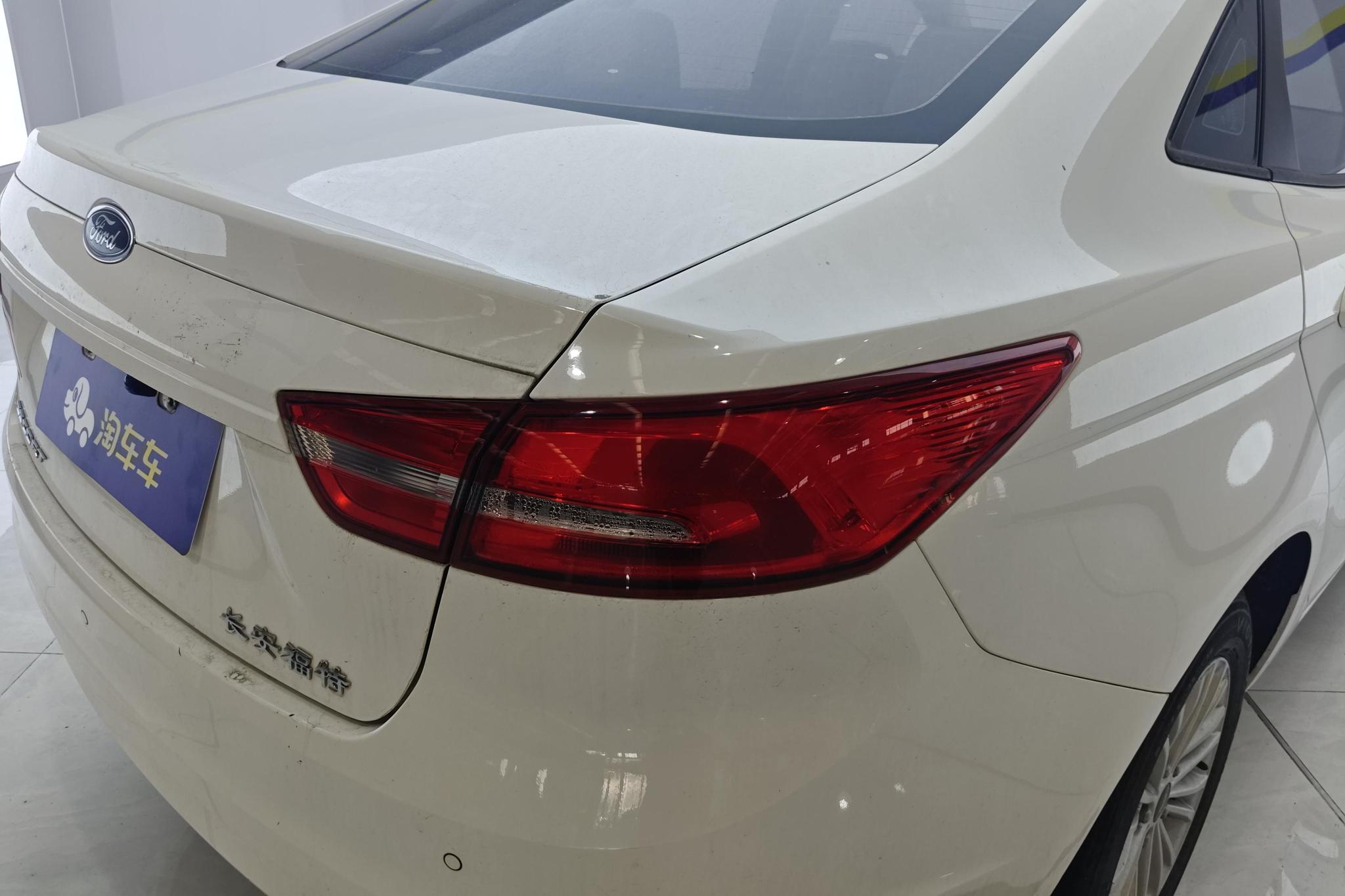 Ford Escort 2017 1.5L AT Comfort