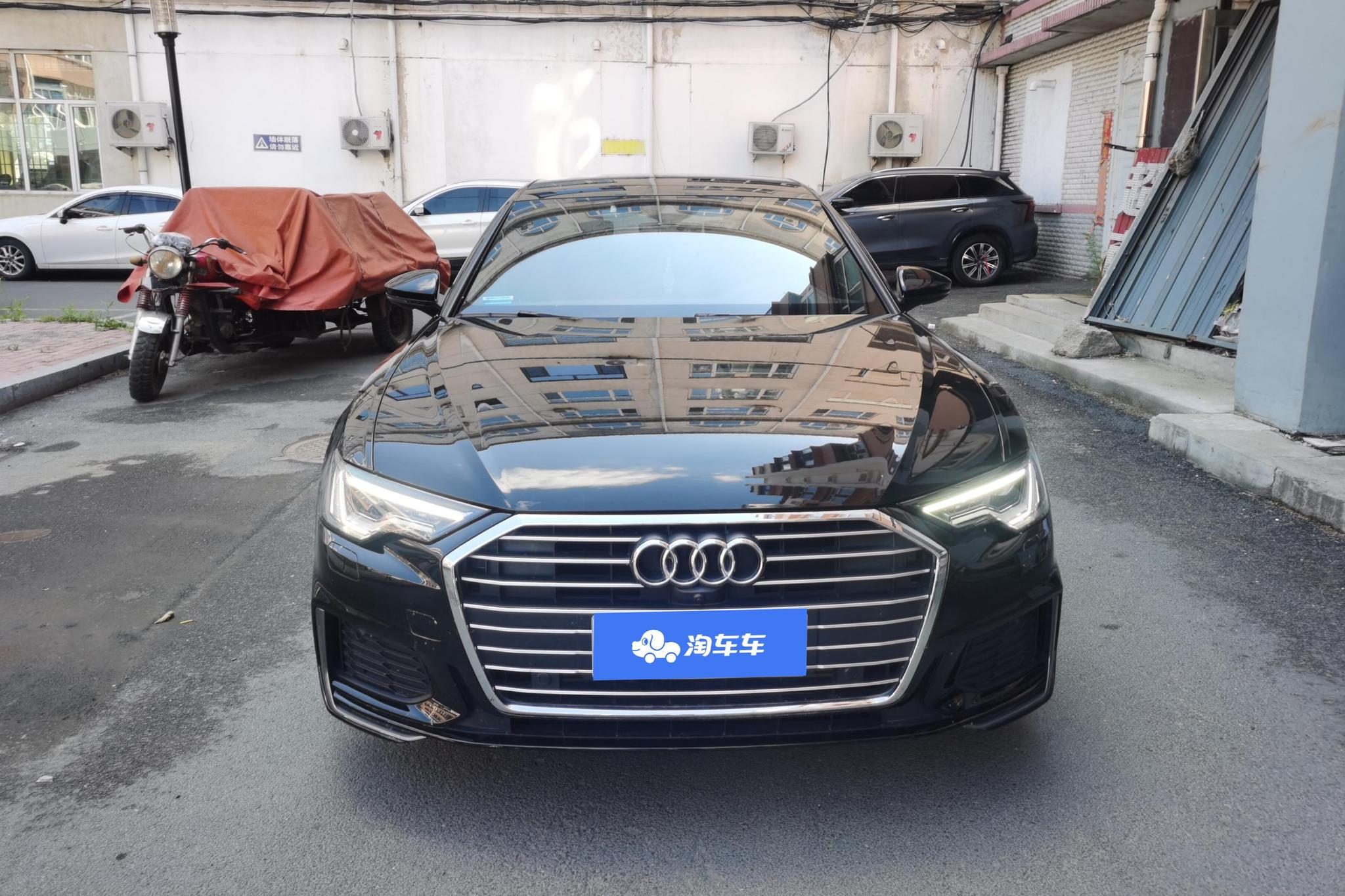 Audi A6L id 4437572 из Китая 12