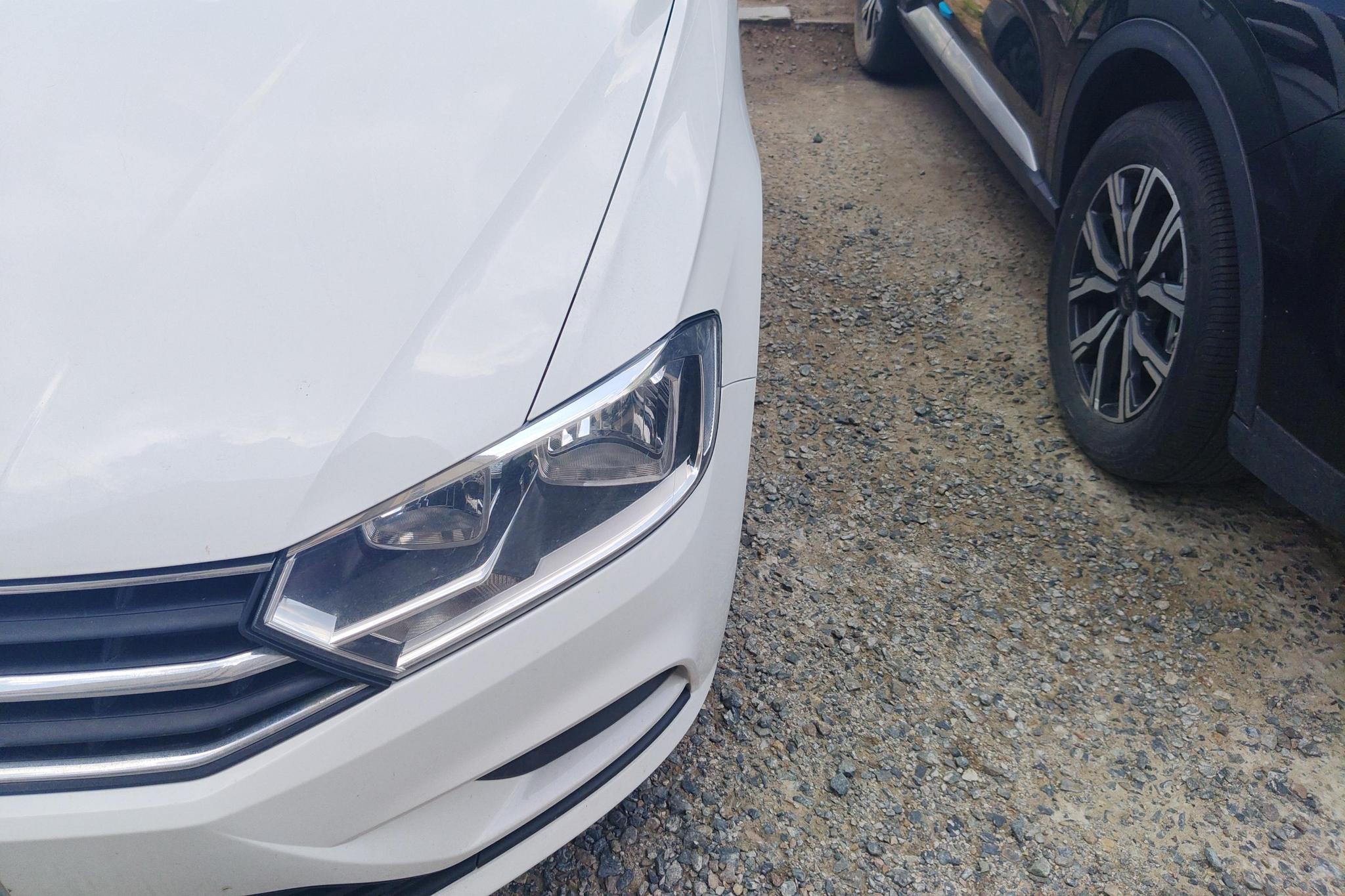 Volkswagen Bora id 4439423 из Китая 14