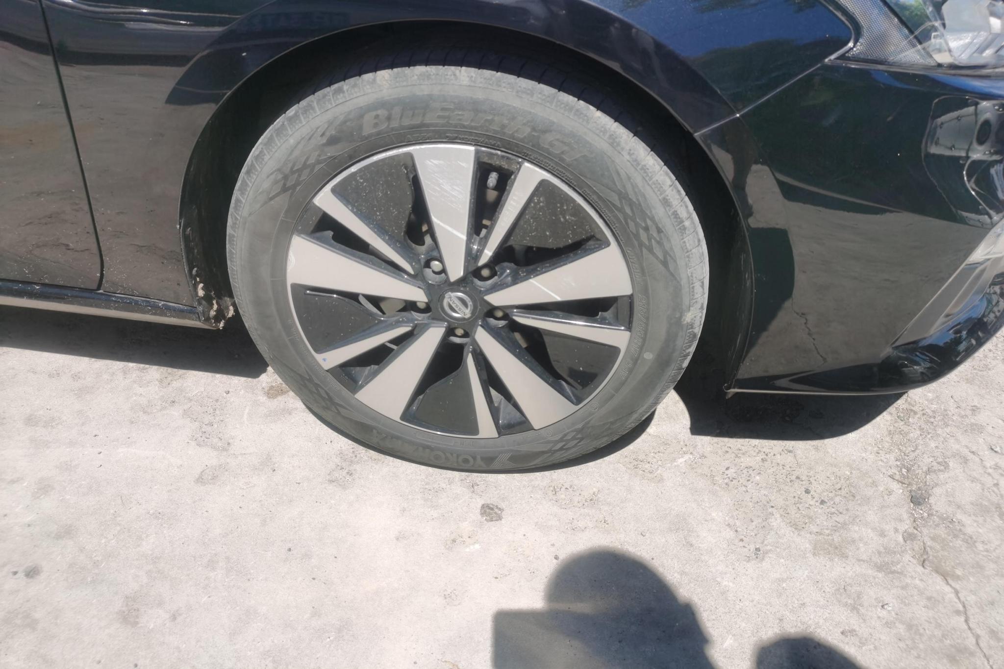 Nissan Teana id 4453805 из Китая 10
