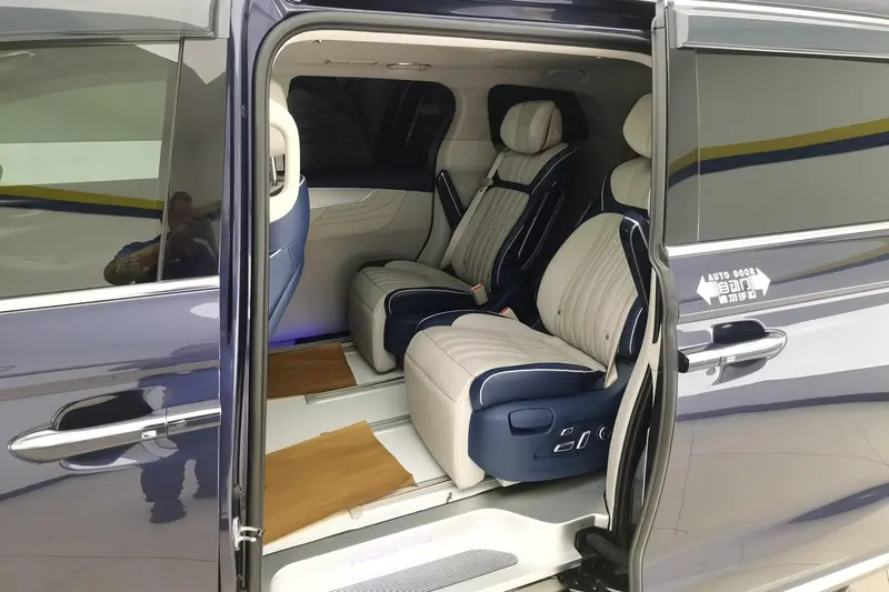 Roewe iMAX8 — фото 12