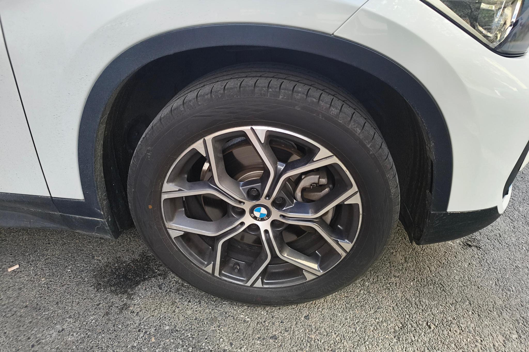 BMW X1 2021 Белый из Китая, фото 2