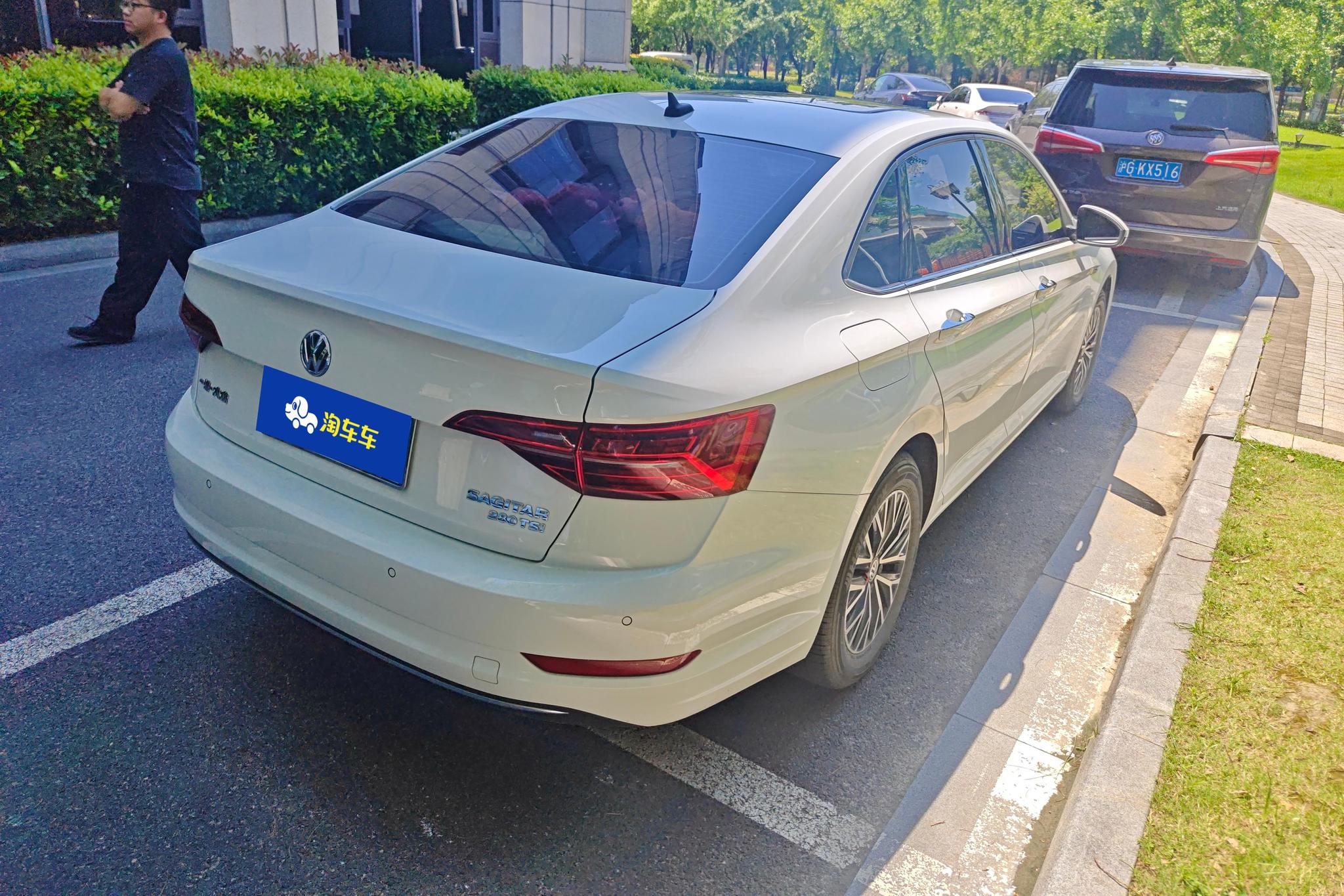 Volkswagen Sagitar id 4438371 из Китая 7