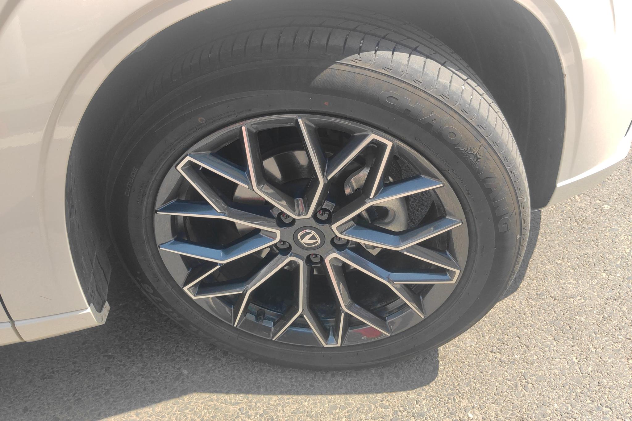 Chang'an UNI-Z PHEV id 4439914 из Китая 12