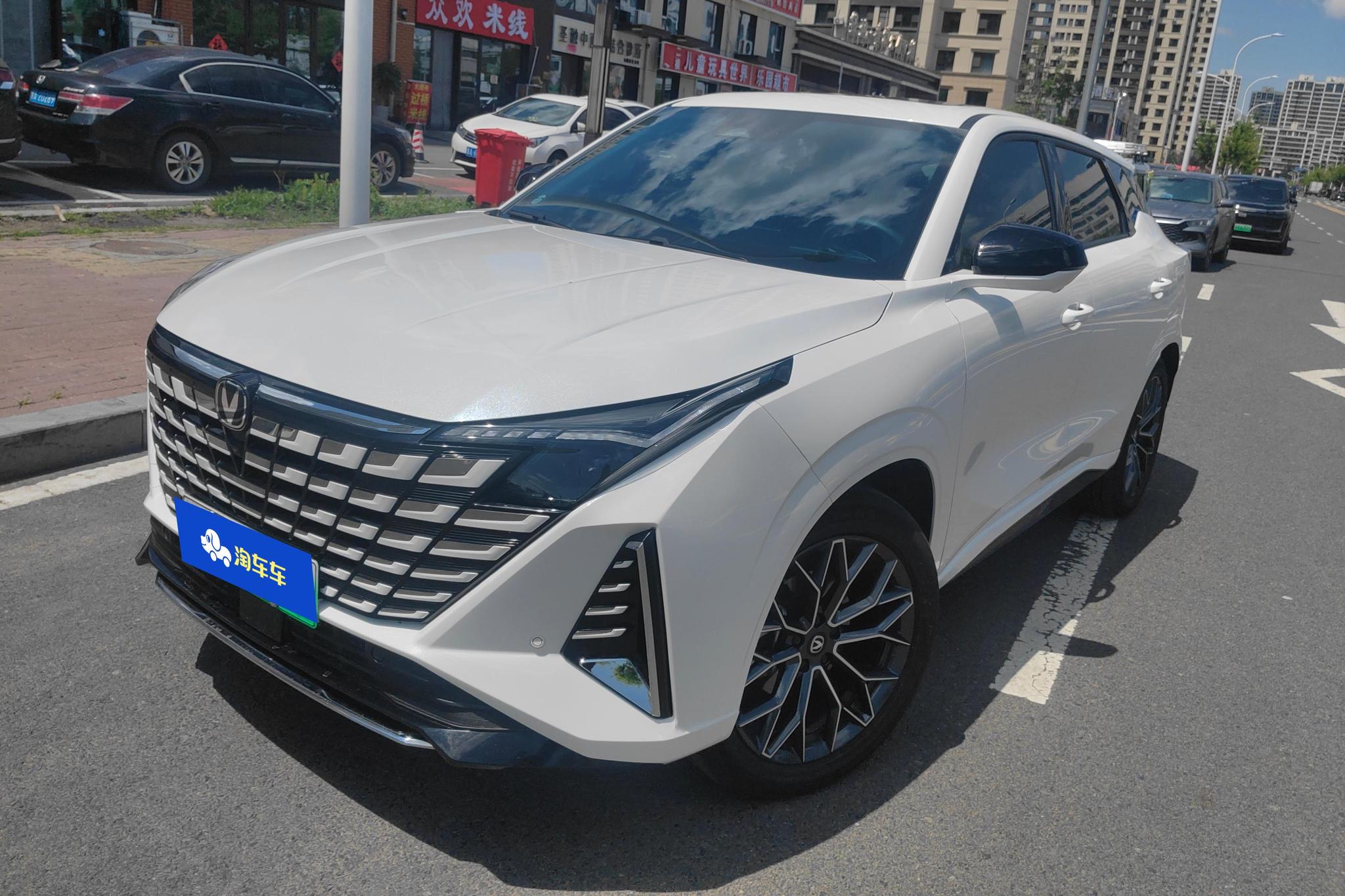 Chang'an UNI-Z PHEV id 4439914 из Китая 15
