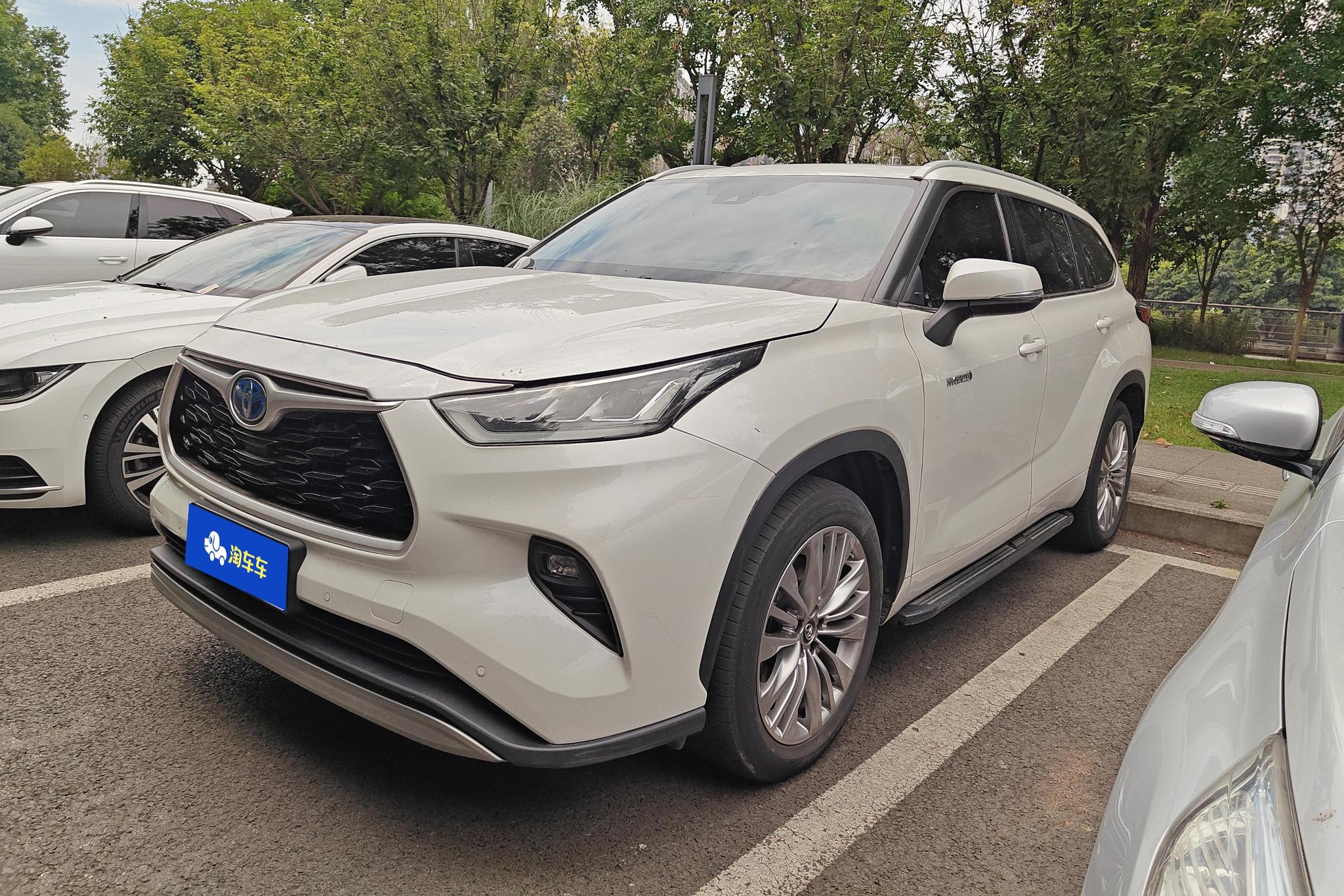 Toyota Highlander 2021 Белый из Китая