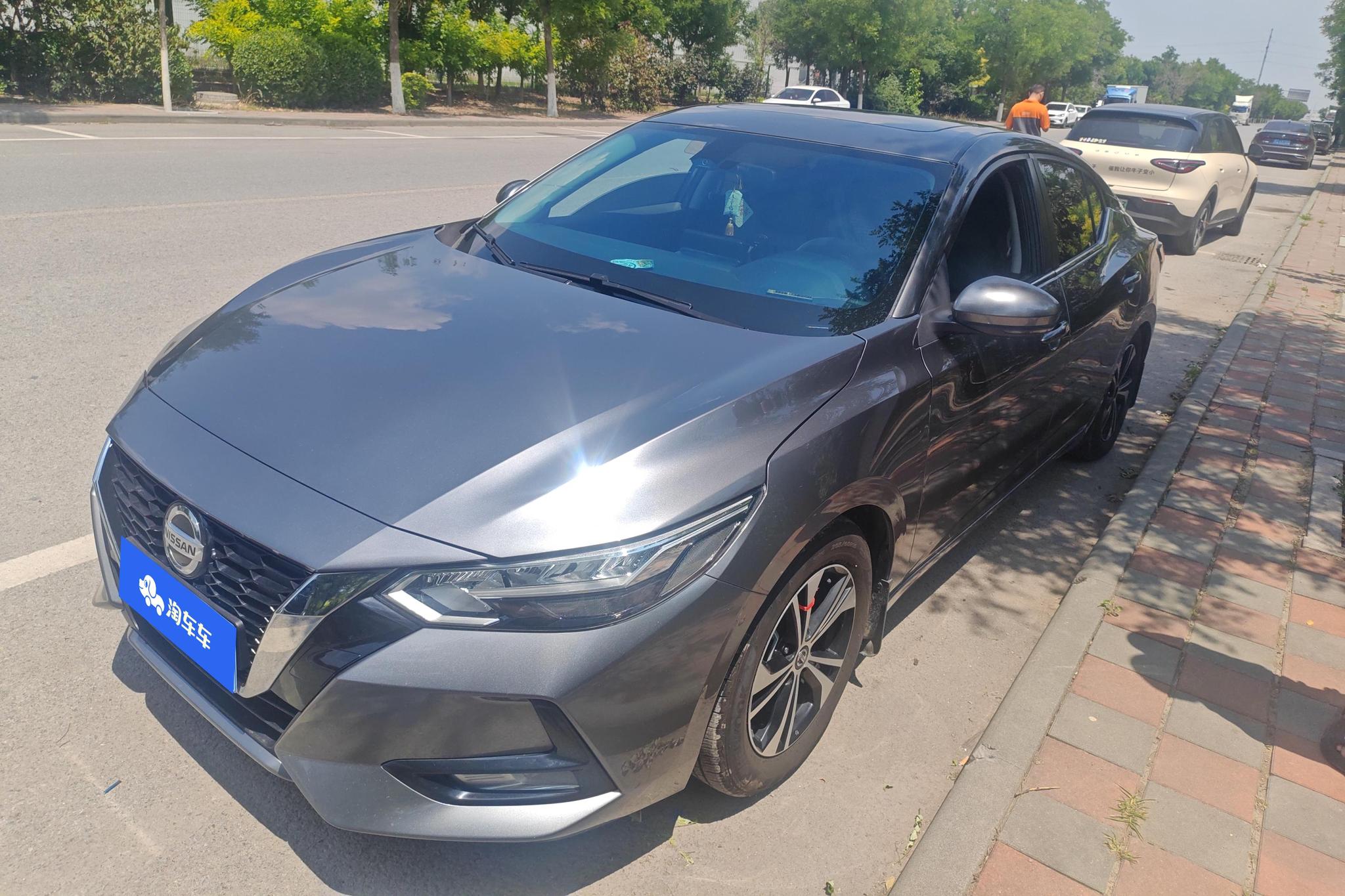 Nissan Xuan Yi 2020 Темно-серый из Китая, фото 6