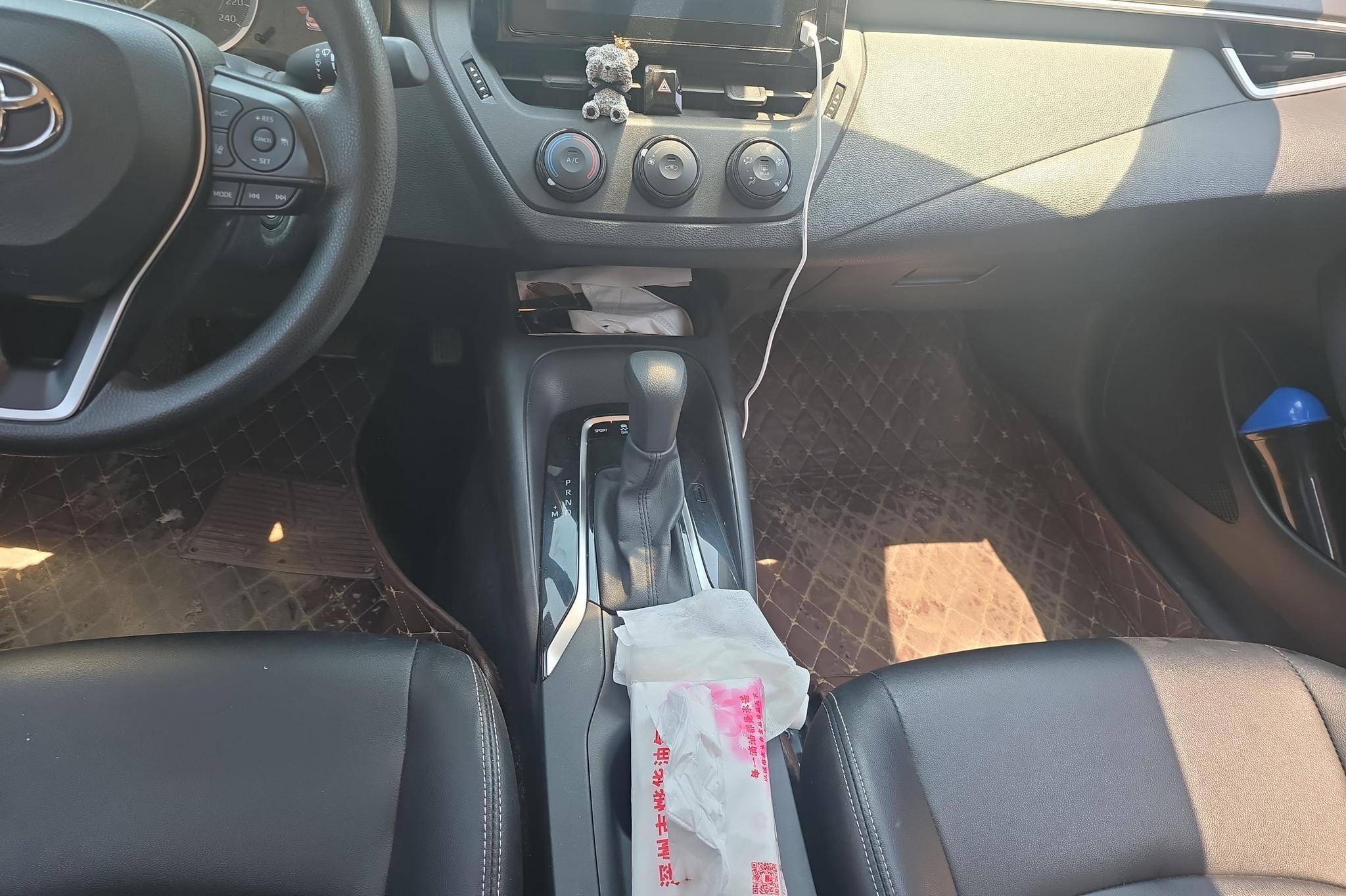 Toyota Corolla 2022 - фото 16