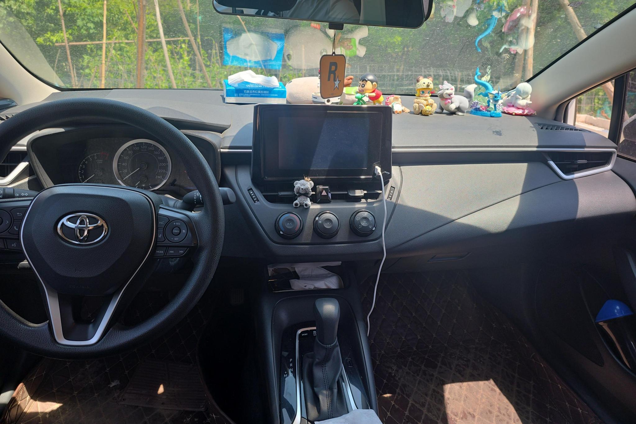 Toyota Corolla 2022 - фото 15