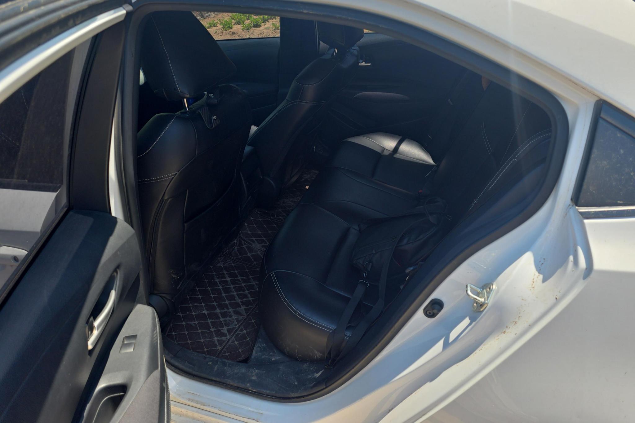 Toyota Corolla 2022 - фото 13