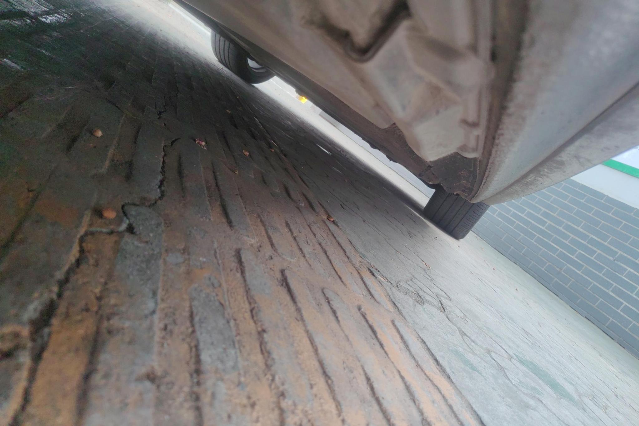Audi A4L id 4451881 из Китая 8